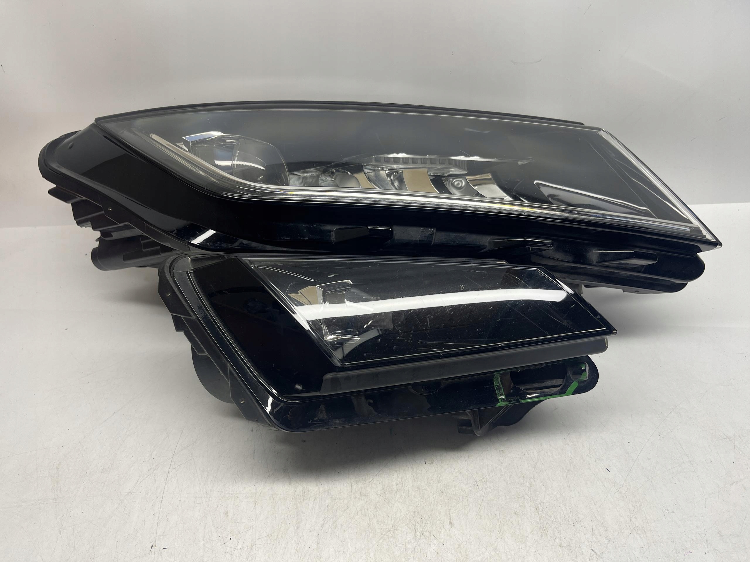 Kodiaq Reflektor Lampra Przód Prawy Led SKODA 566941016C