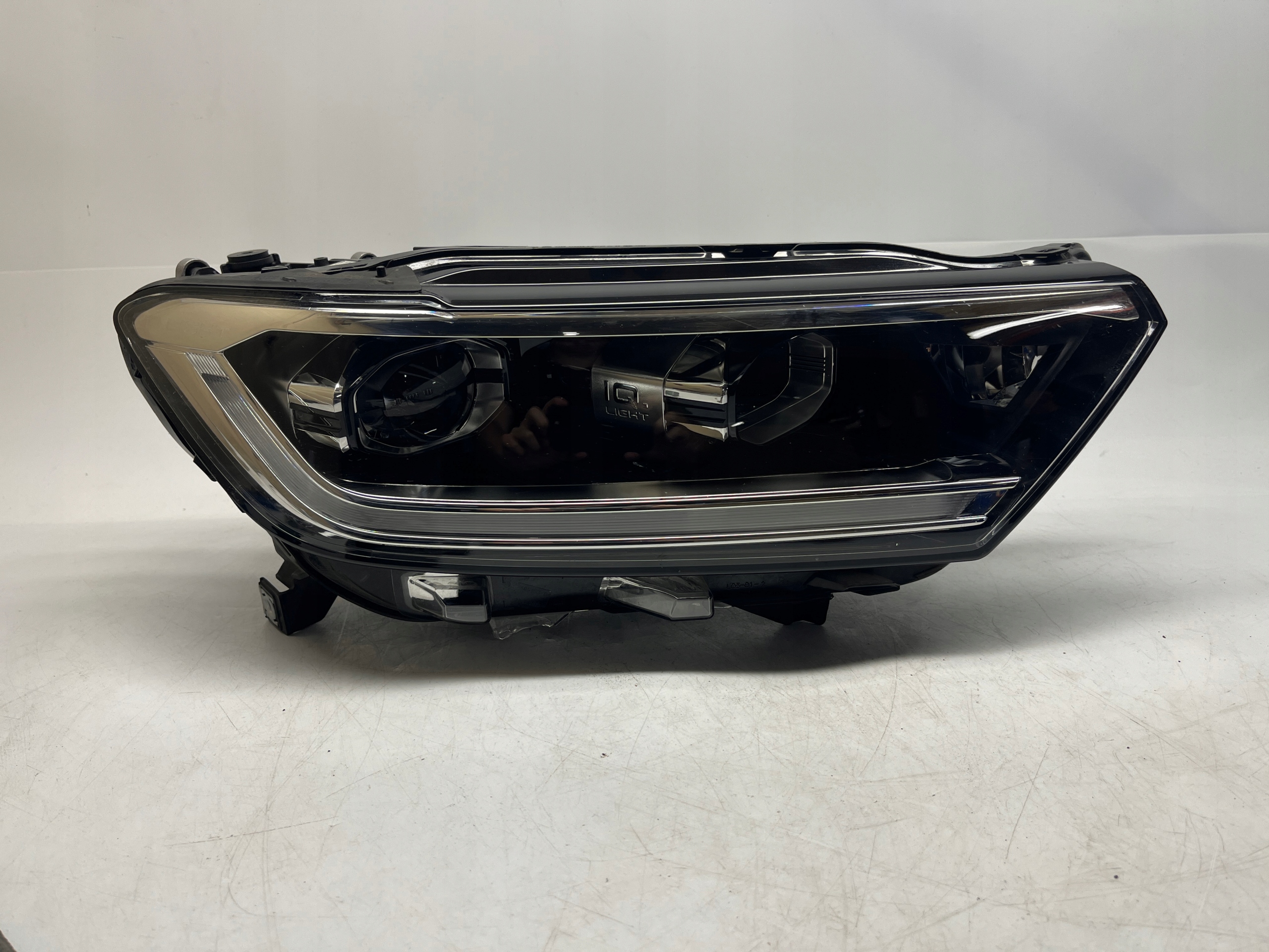 Volkswagen T-ROC REFLEKTOR LAMPA PRAWA PRZÓD LED MATRIX BEAM 2GA941036AK