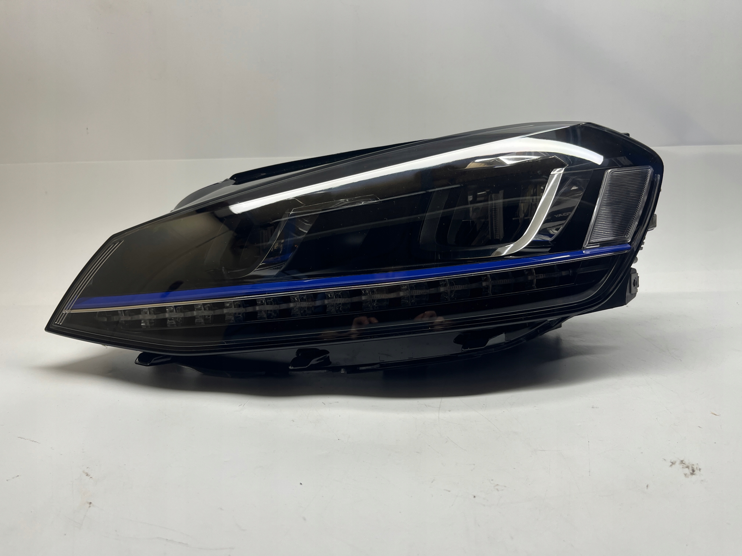 VOLKSWAGEN GOLF VII e-Golf LIFT REFLEKTOR PRZÓD LEWY FULL LED 5GE941773