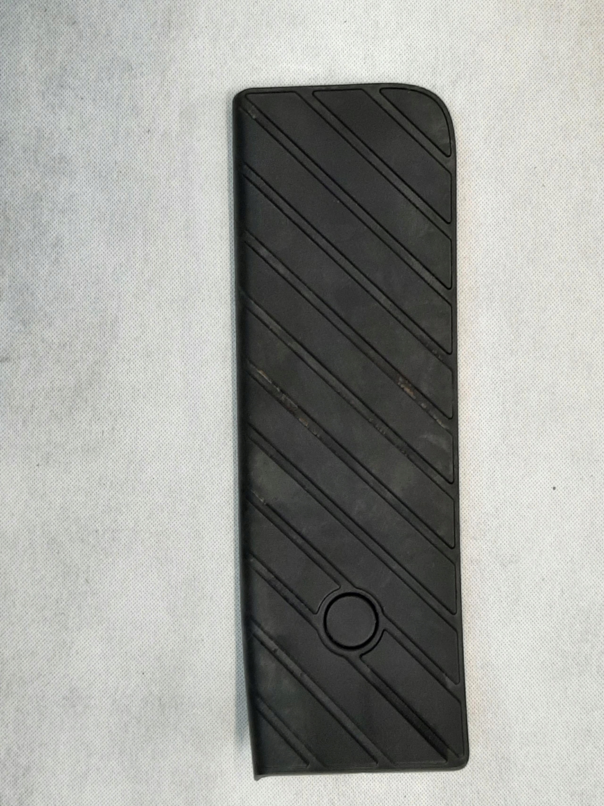 PODNÓŻEK PODSTOPNICA AUDI A5 SPORTBACK II LIFT S-LINE 8W1864777