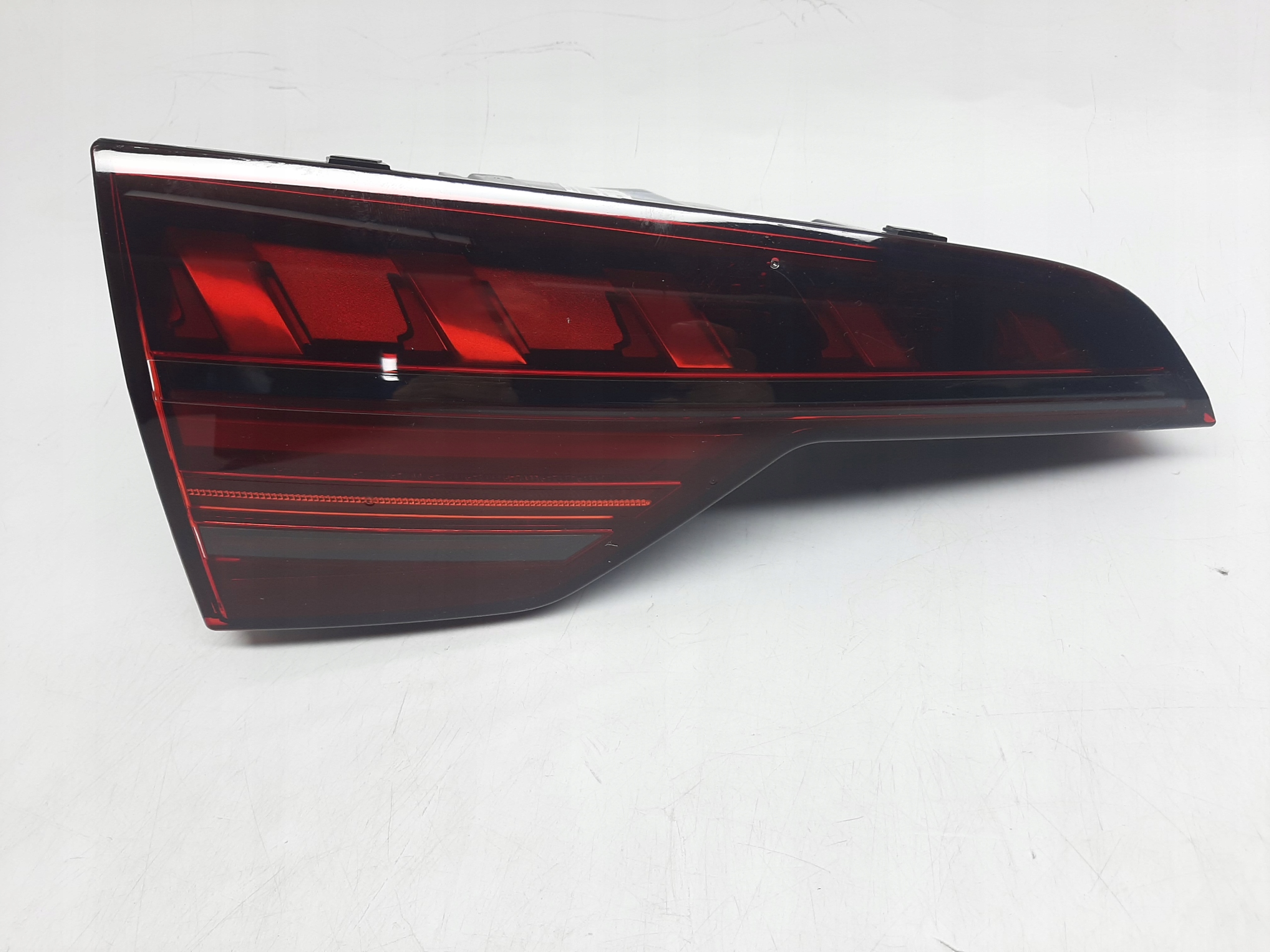 AUDI RS4 S4 A4 B9 ciemna AVANT LIFT LAMPA TYŁ TYLNA LEWA LED 8W9945093AC