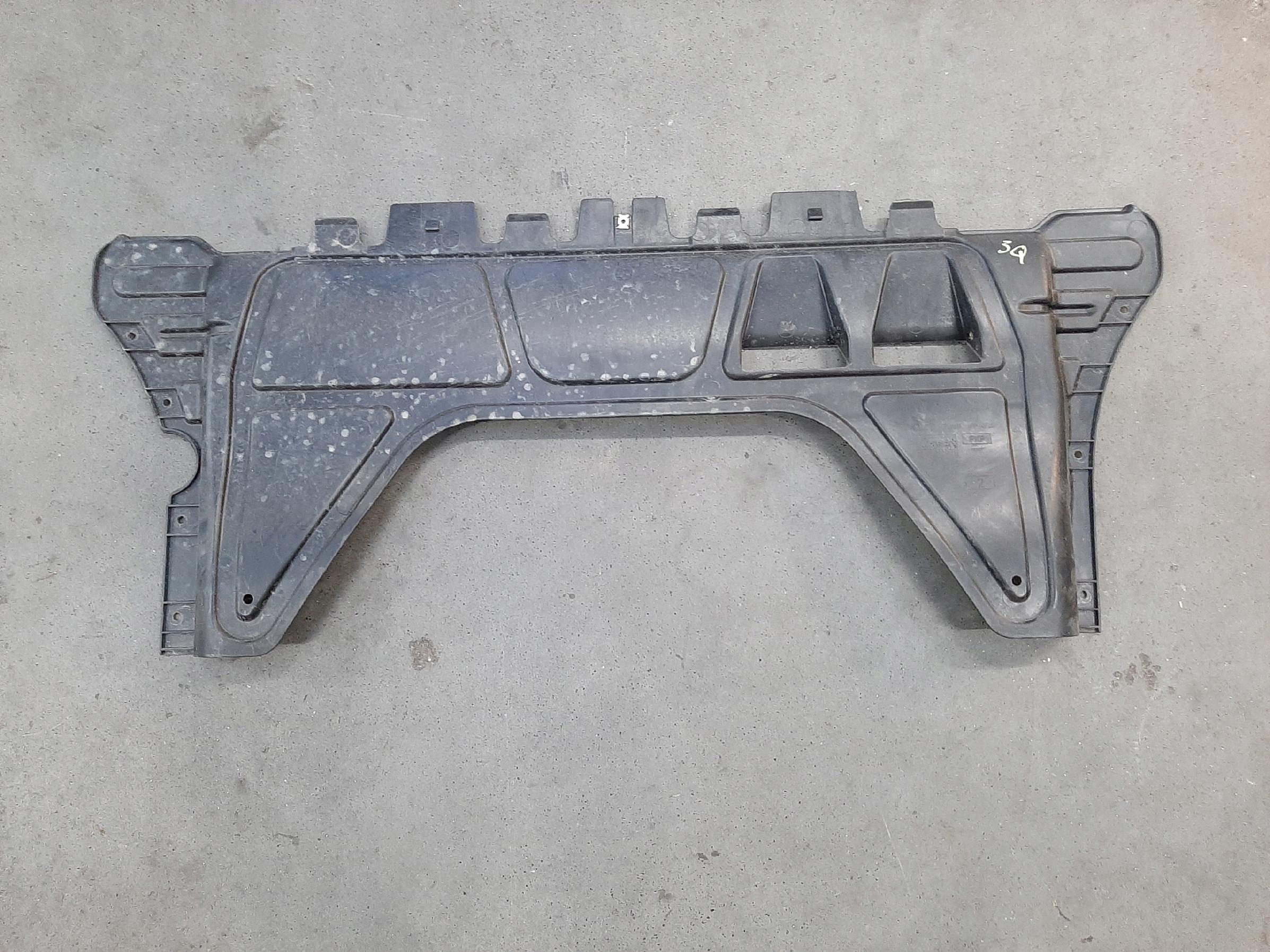 AUDI VW SKODA SEAT OSŁONA POD SILNIK DOLNA 3Q0825235A