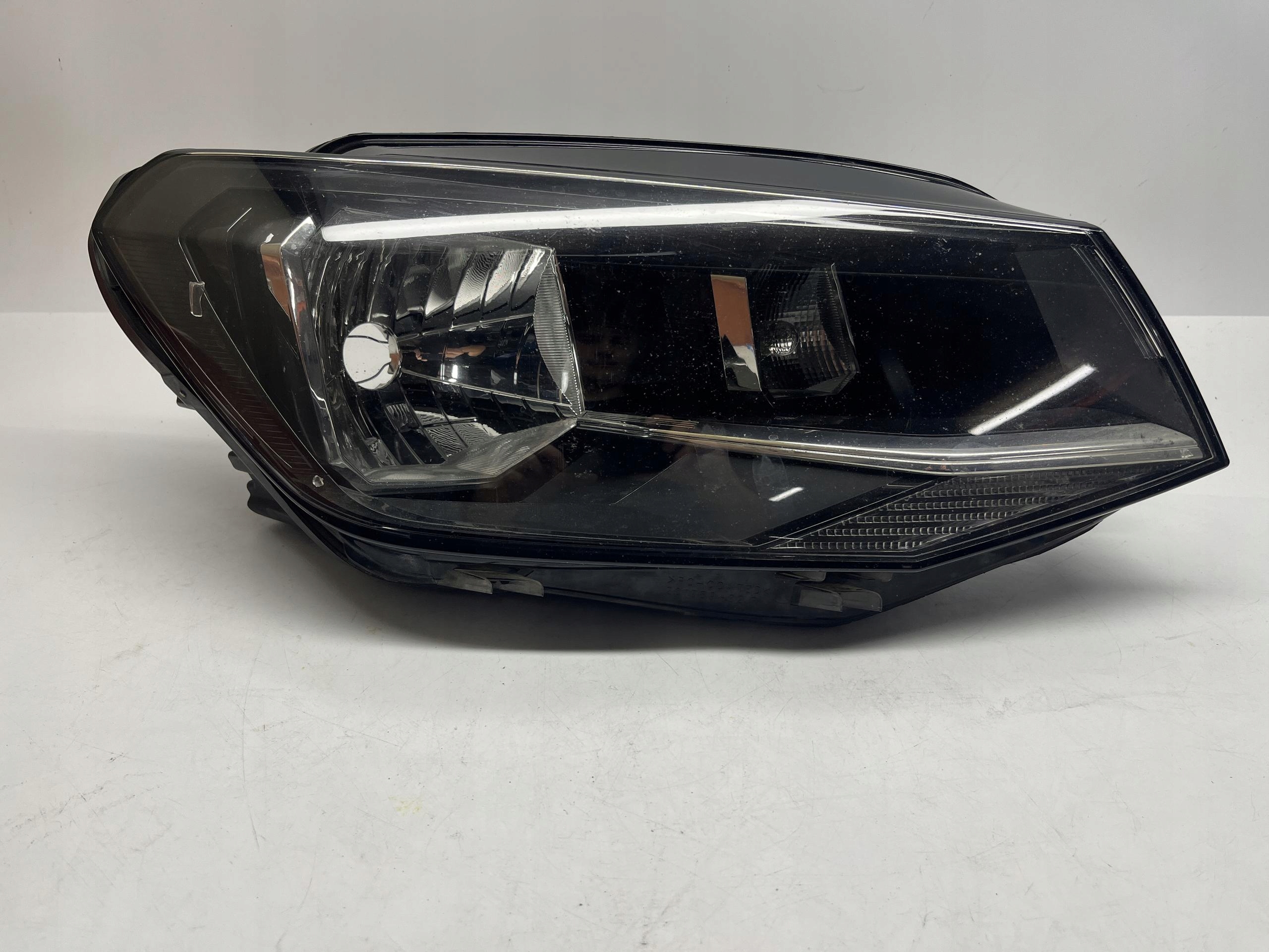 Volkswagen Caddy IV Reflektor Lampa Prawa 2k1941016A