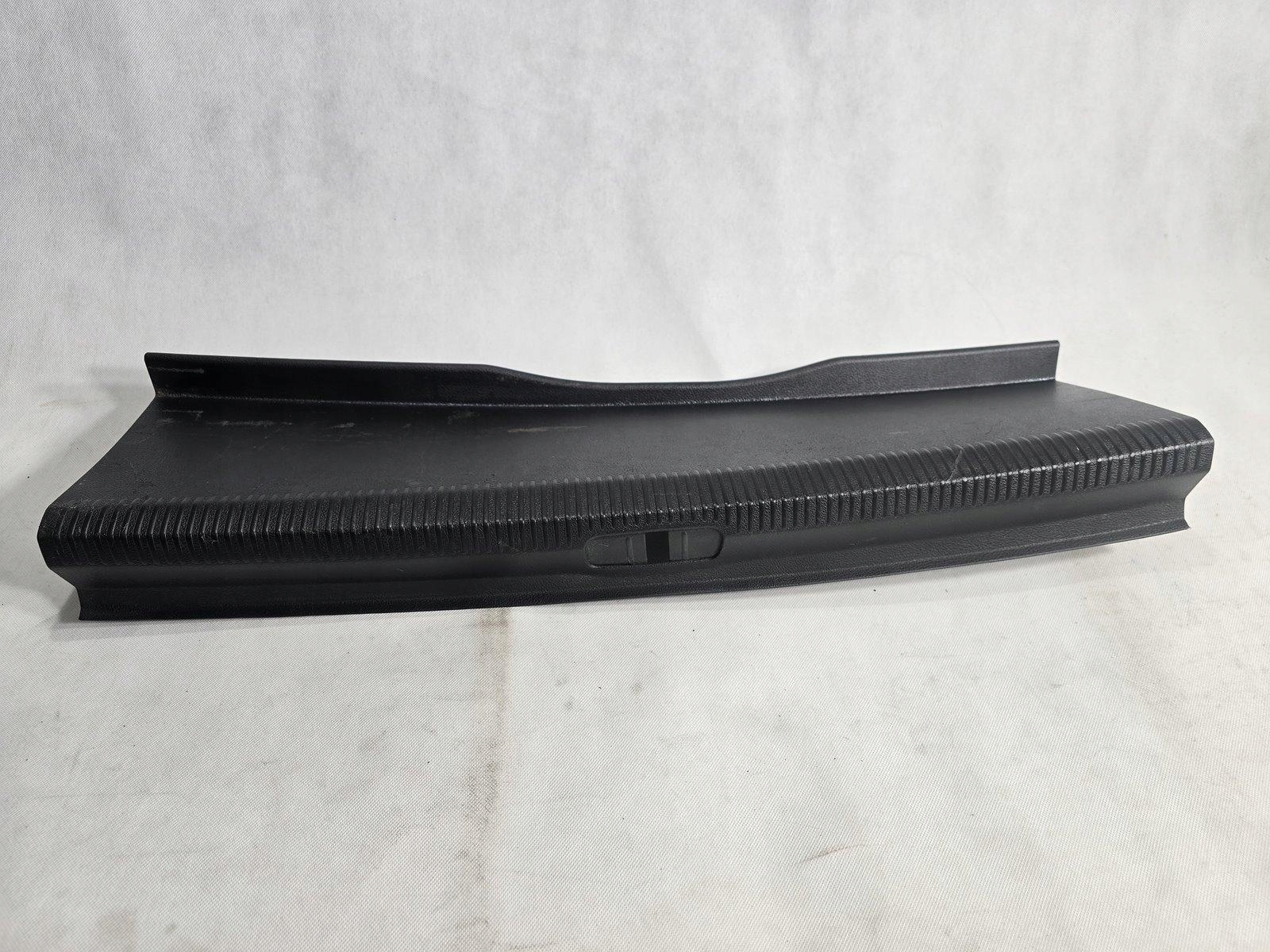 VW PASSAT CC OSŁONA PASA TYLNEGO TYŁ MASKOWNICA 3C8863485D 3C8863459