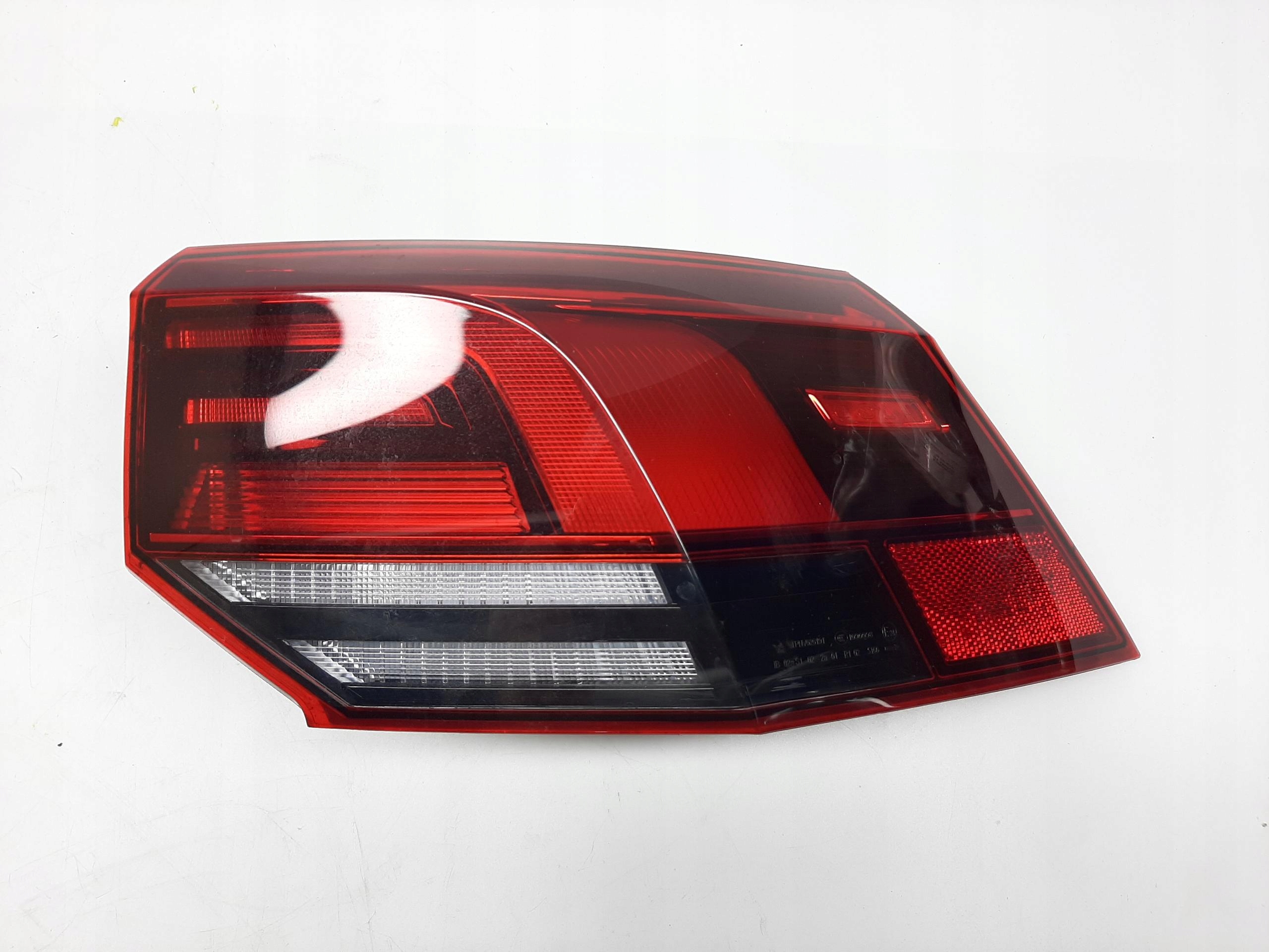 VW GOLF VIII LAMPA PRAWA TYLNA TYŁ LED 5H0945096C
