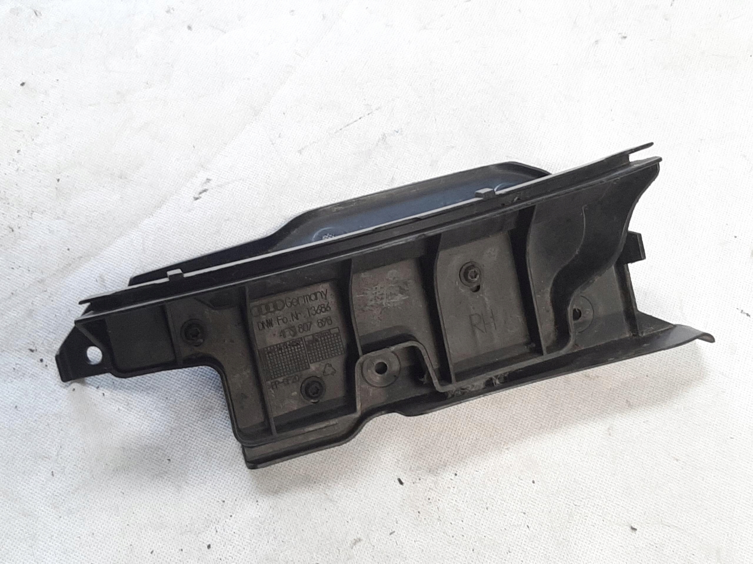 AUDI A6 C6 S6 C6 SEDAN ŚLIZG MOCOWANIE ZDERZAKA PRAWY TYŁ 4F5807898