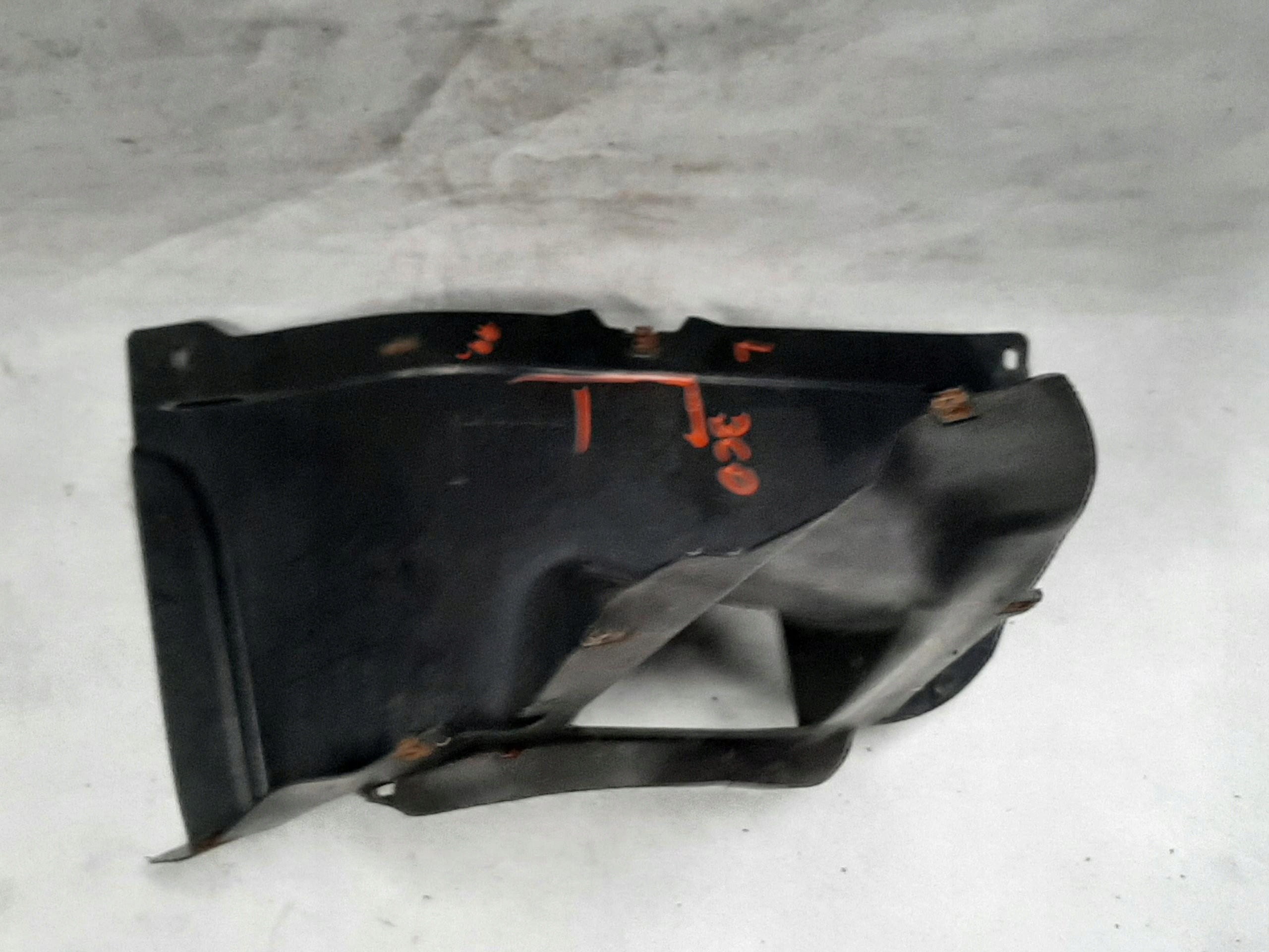 VW PASSAT B6 NADKOLE OSŁONA LEWY PRZÓD CZĘŚĆ PRZEDNIA 3C0805911B 3C0805911C