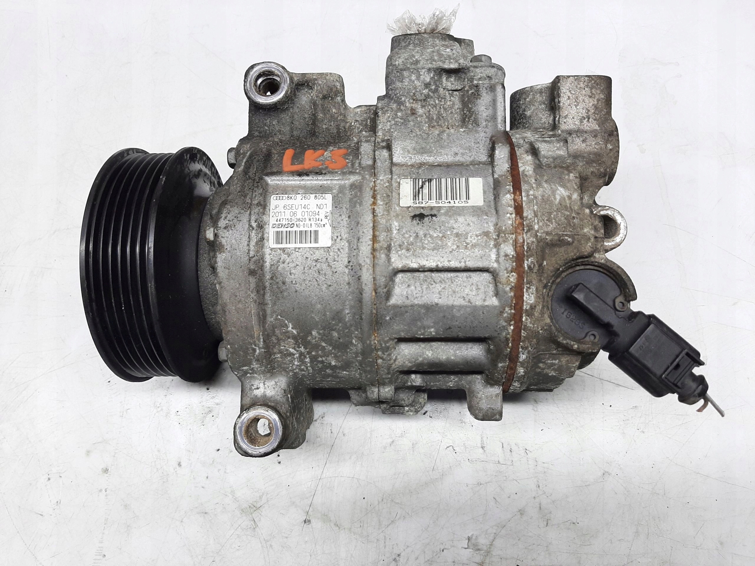 AUDI A4 B8 07-11r SPRĘŻARKA KLIMATYZACJI 8K0260805L