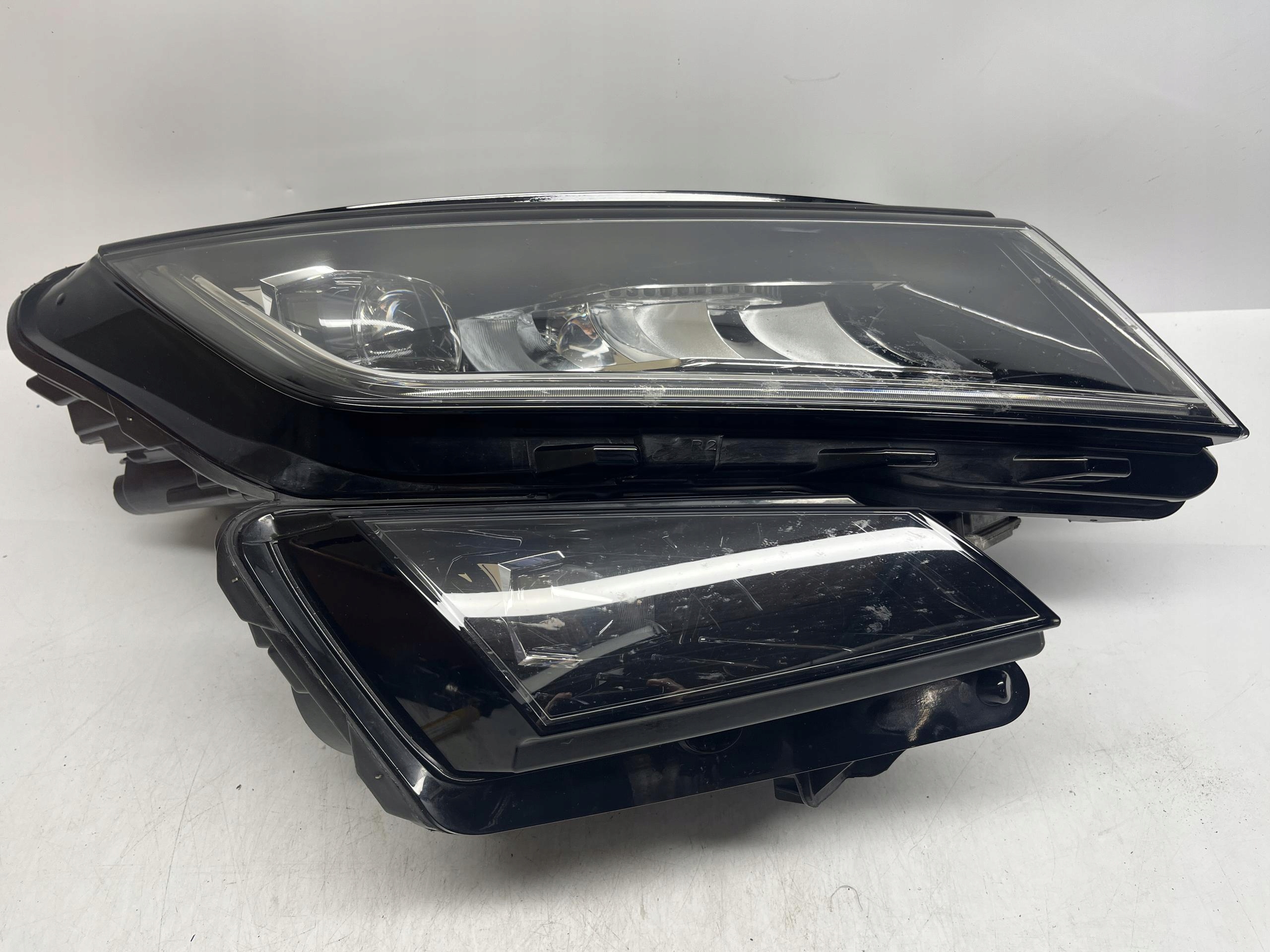 SKODA Kodiaq Reflektor Lampra Przód Prawy Led 566941016F