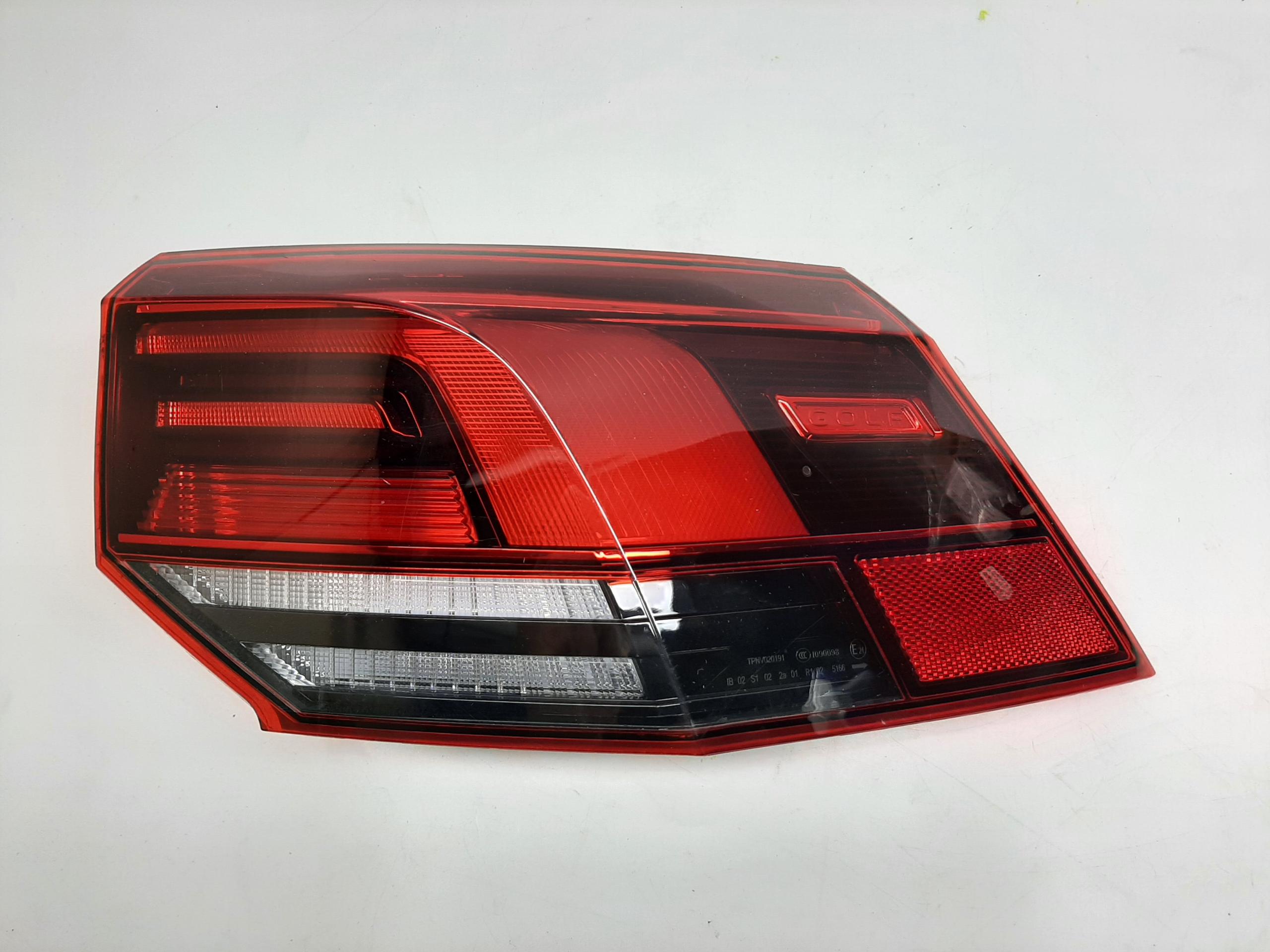 VW GOLF VIII LAMPA PRAWA TYLNA TYŁ LED 5H0945096C
