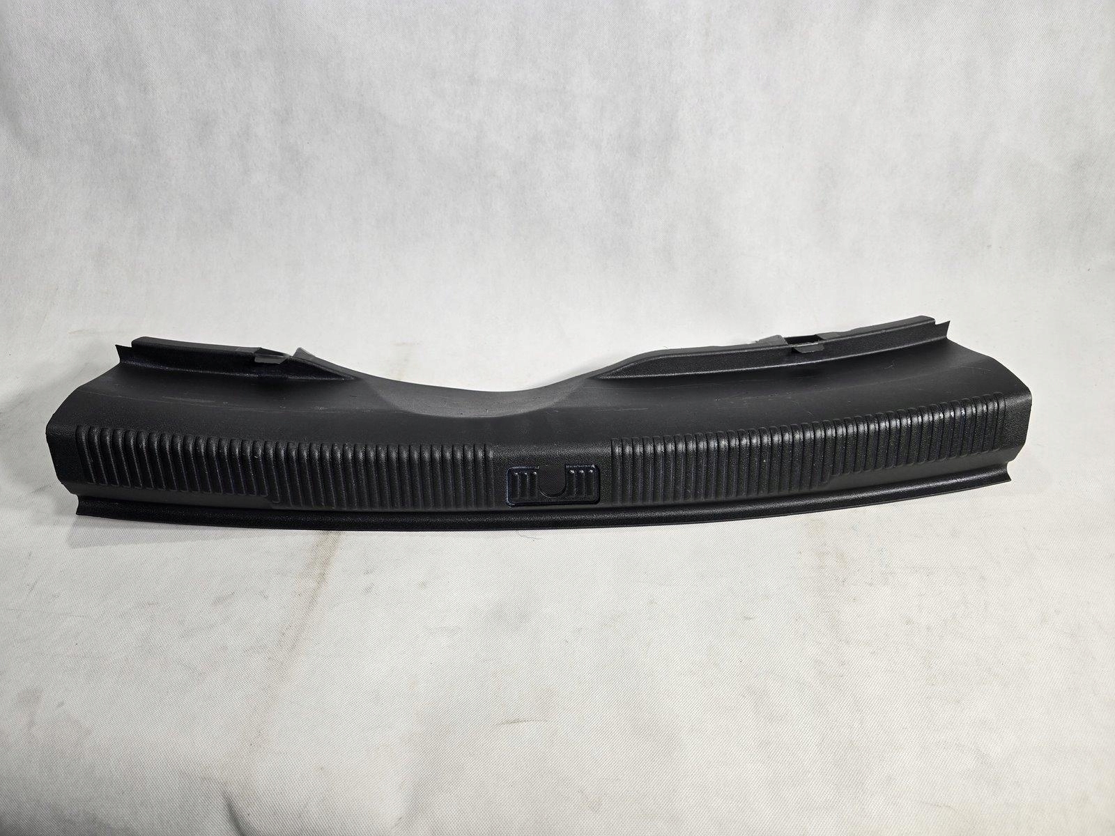 AUDI A6 C7 SEDAN OSŁONA PASA TYLNEGO TYŁ MASKOWNICA 4G5863471B