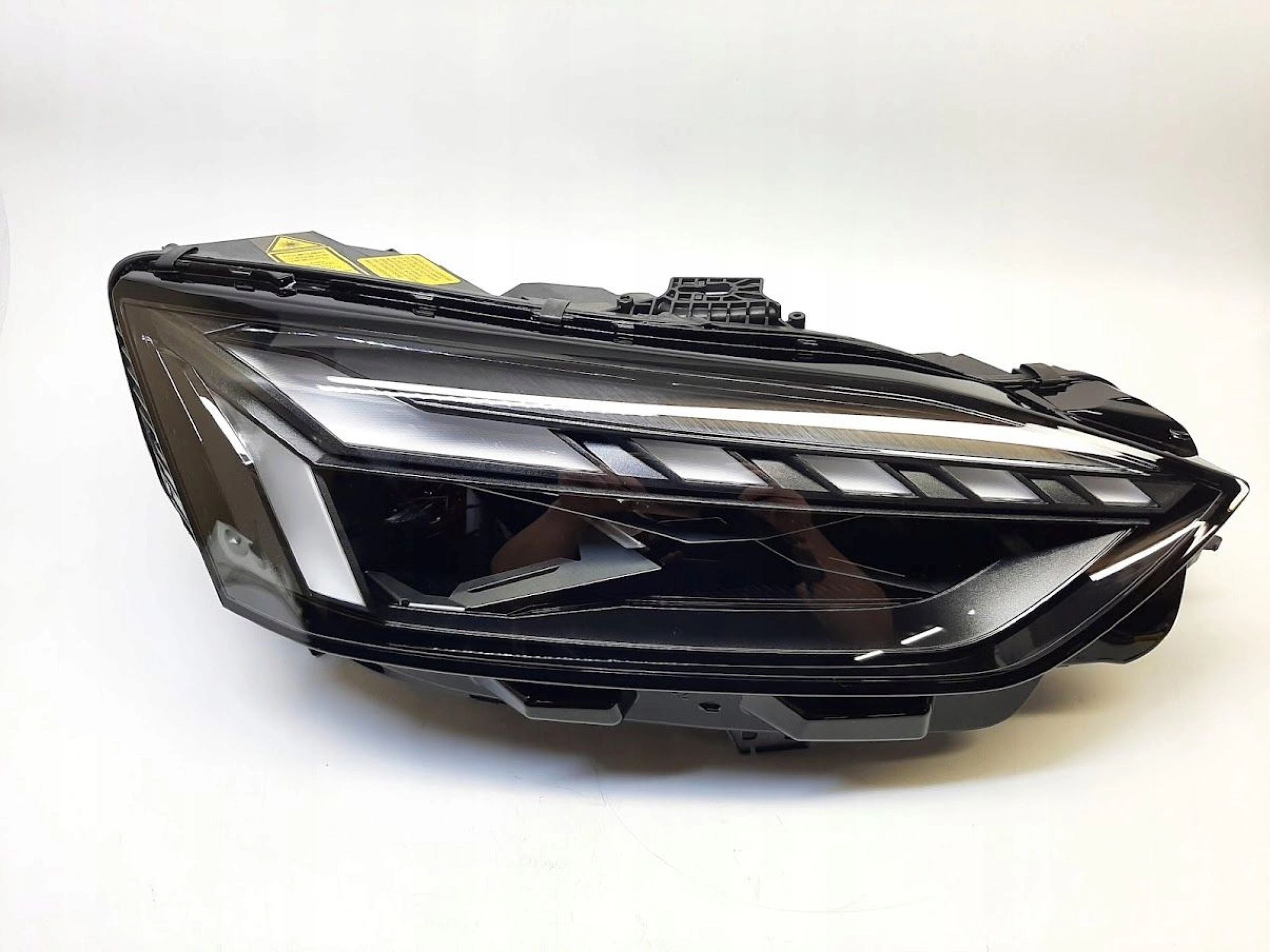 Audi A5 S5 F5 RS5 LASER LED 8W6941086D lampa reflektor prawy nowa