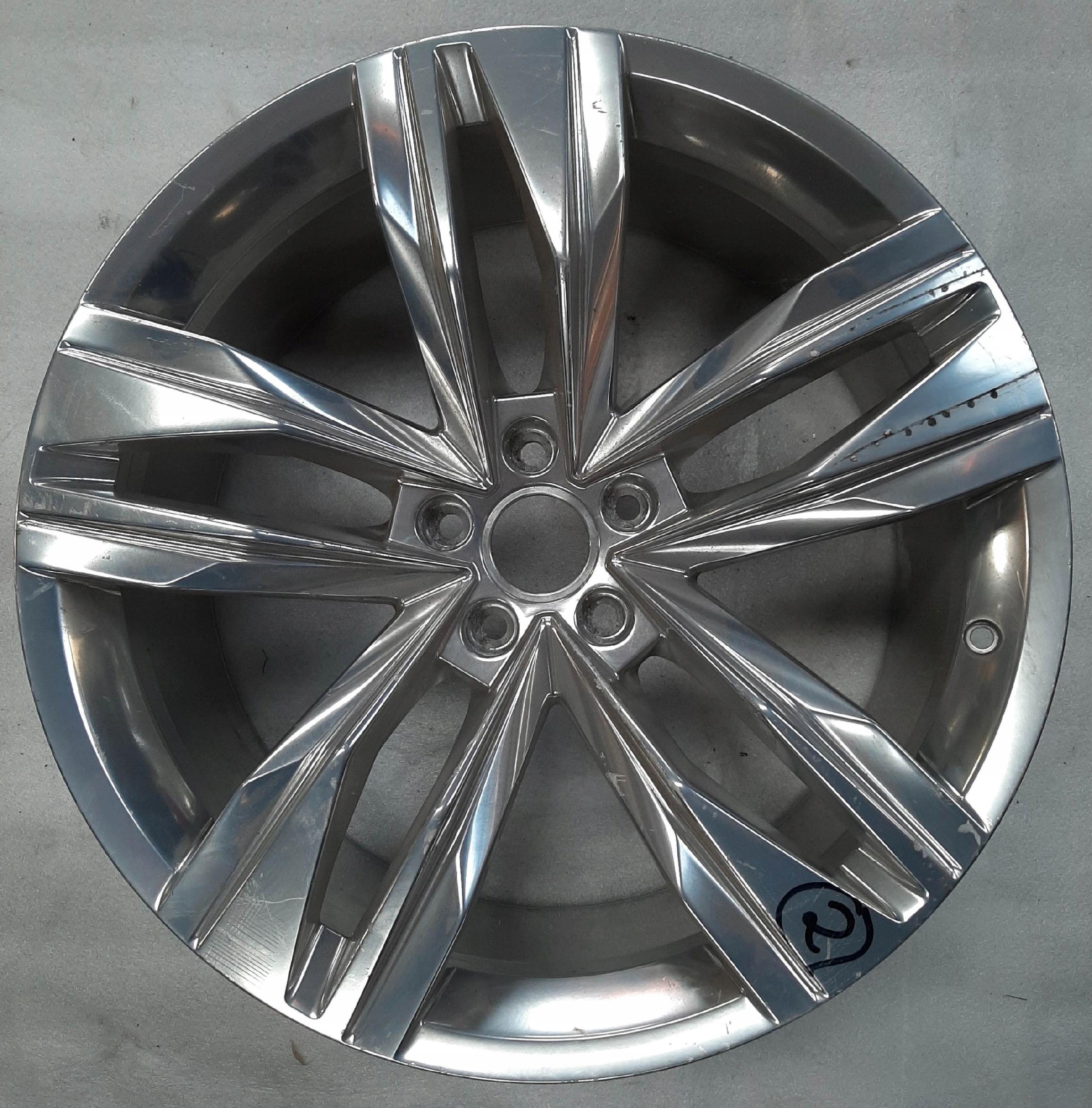 VW Touareg 3 Alufelga Felga 20" 760601025K oryginał