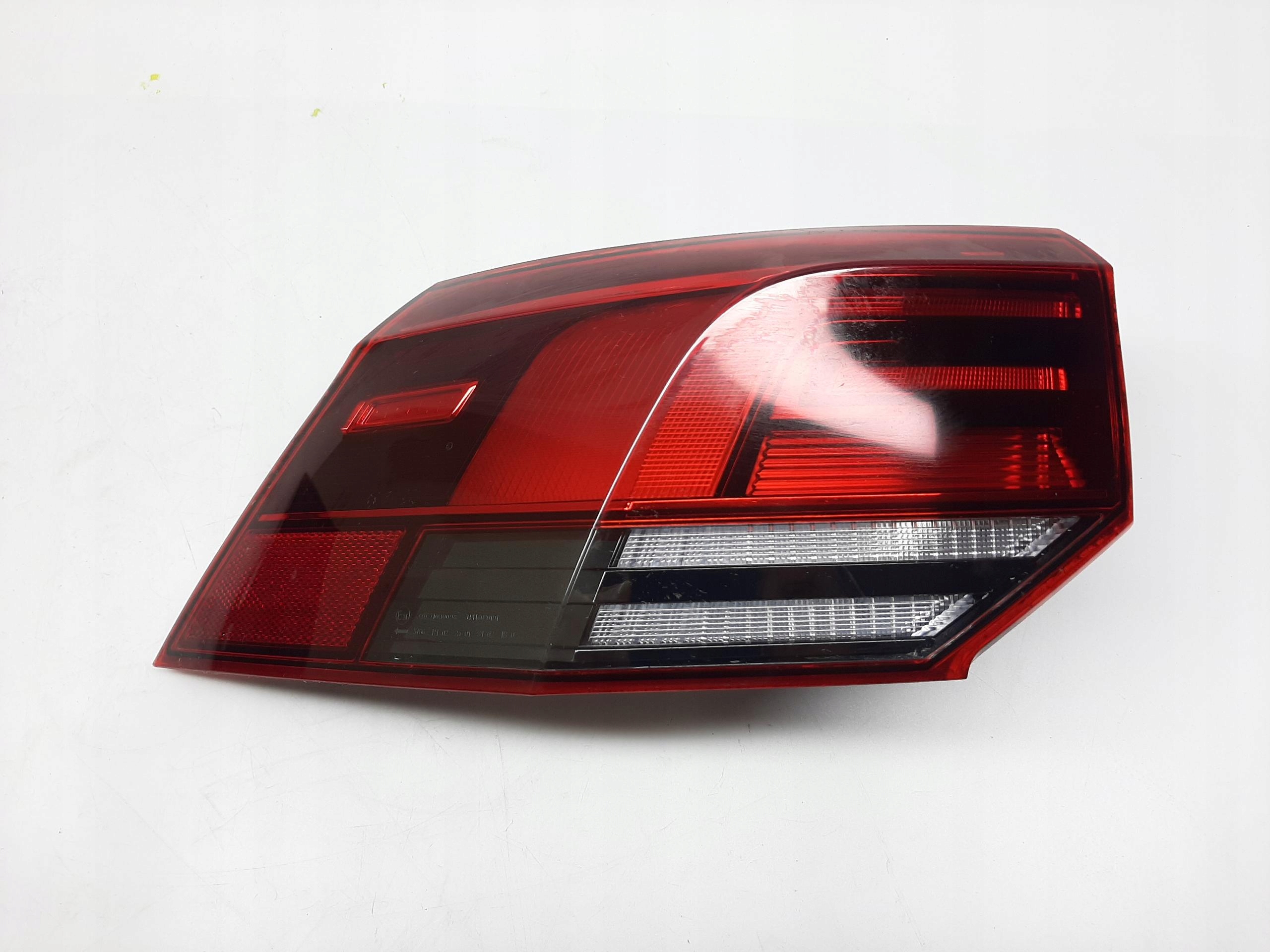 VW GOLF VIII LAMPA LEWA TYLNA TYŁ LED 5H0945095C