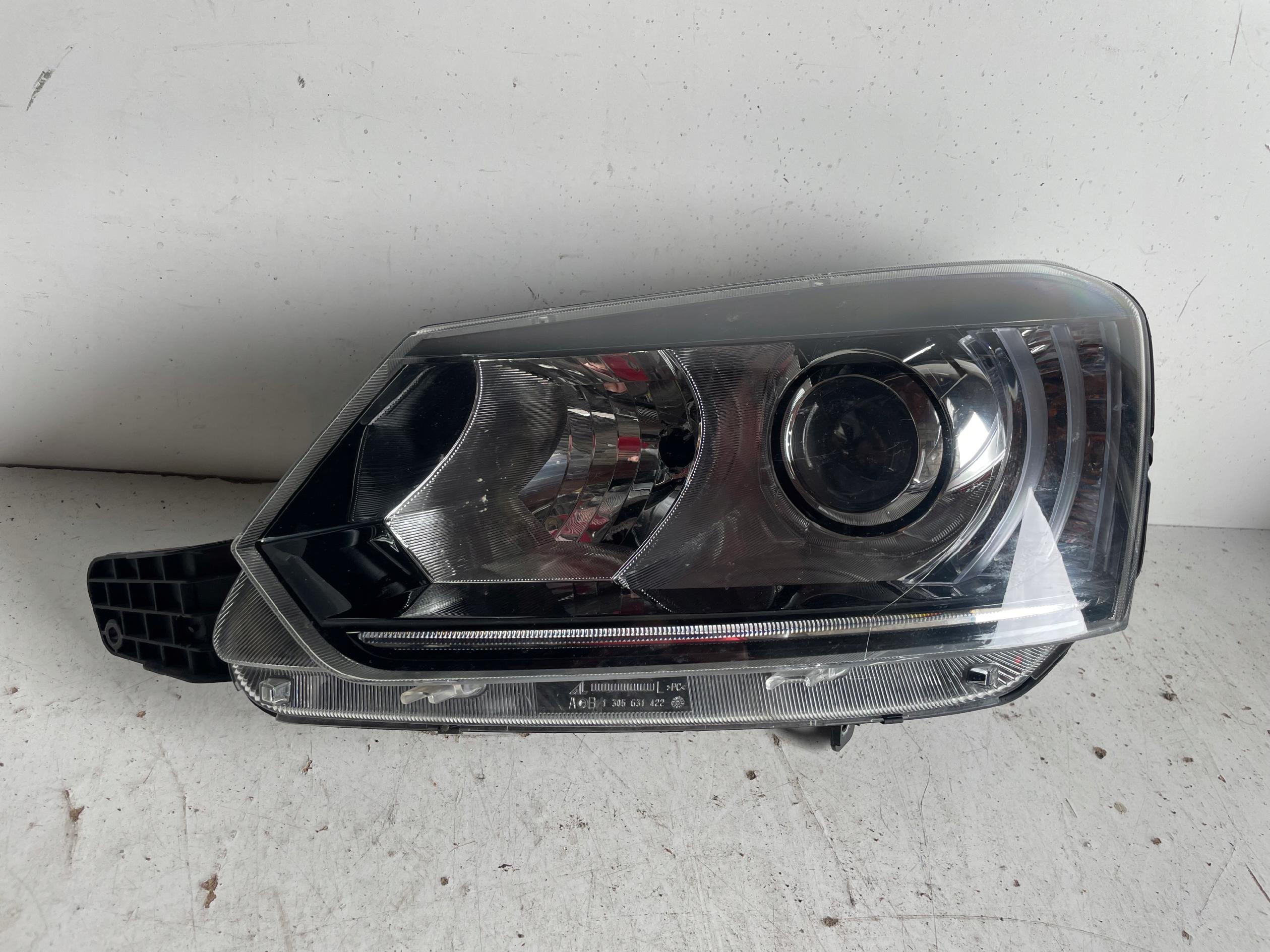 SKODA YETI LAMPA REFLEKTOR PRAWY PRZÓD PRZEDNI 5L1941015C
