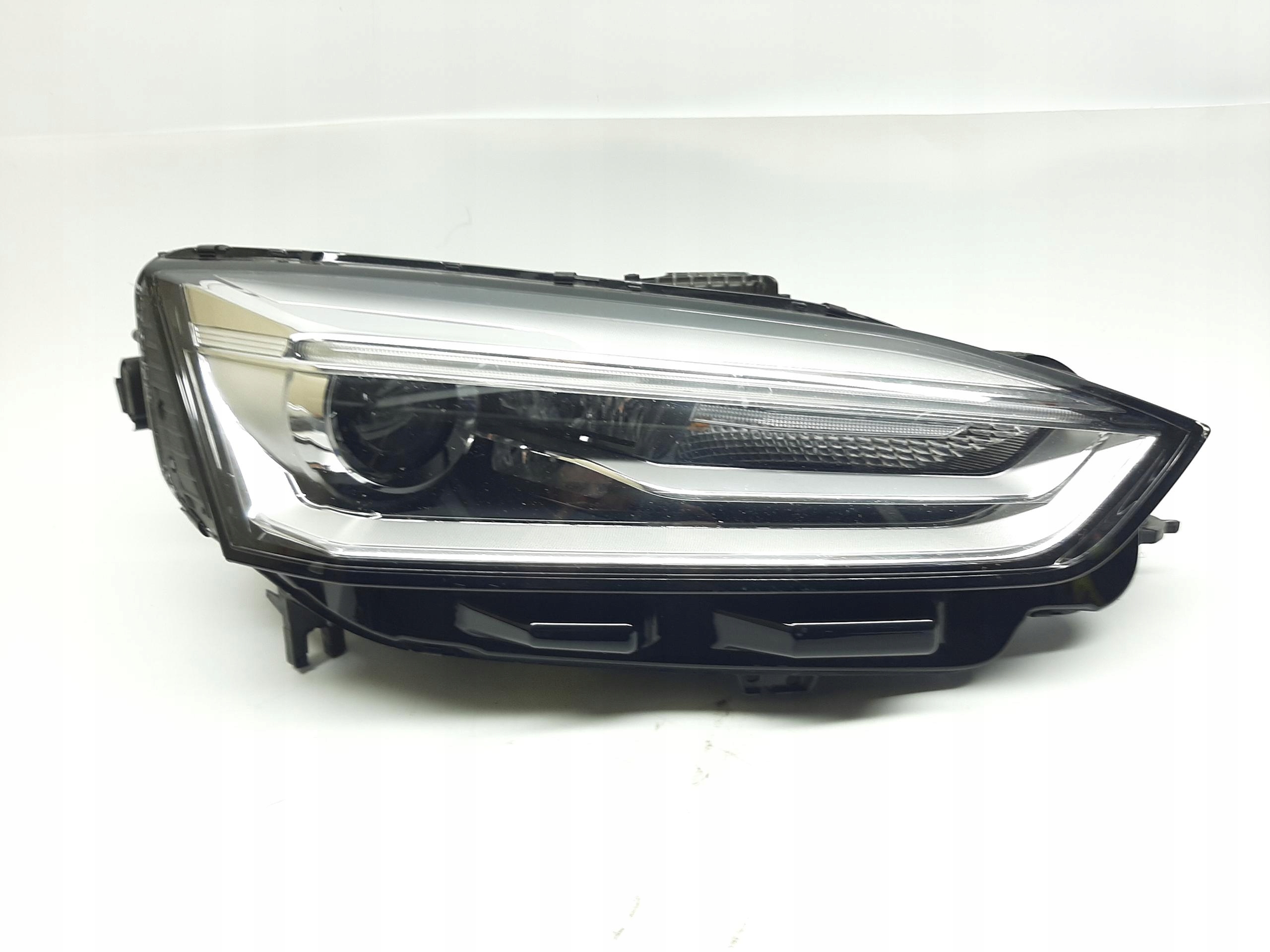 AUDI A5 F5 8W6 REFLEKTOR LAMPA PRAWY PRZÓD PRZEDNIA XENON 8W6941006C