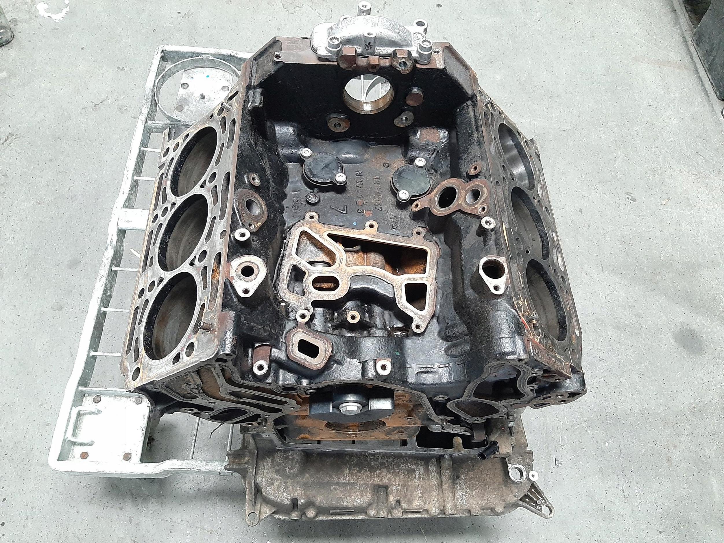 VW AMAROK 2H 3.0 TDI DDX BLOK SILNIKA 059103023CA
