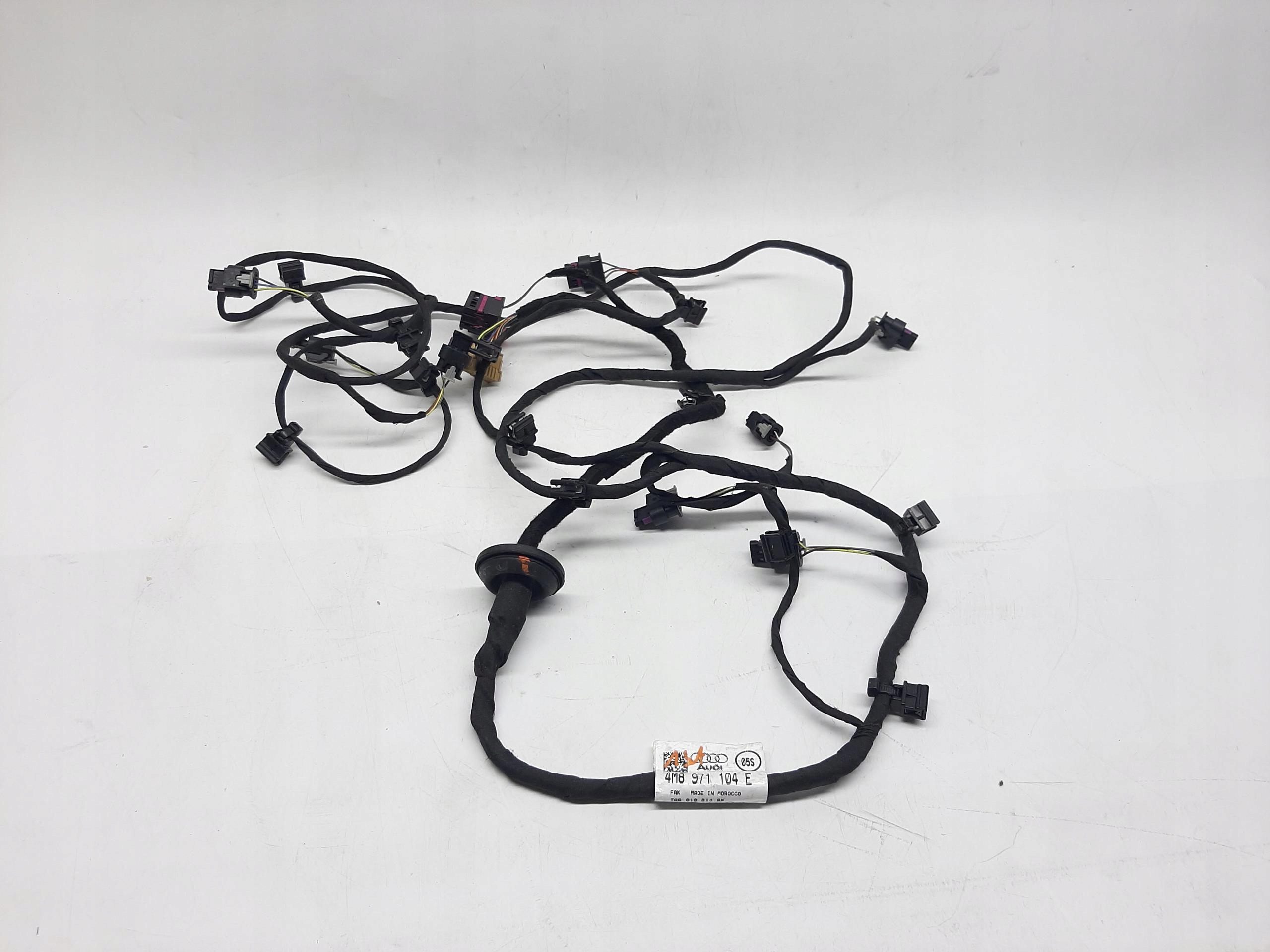 AUDI Q8 WIĄZKA INSTALACJA ZDERZAKA TYŁ PDC 4M8971104E