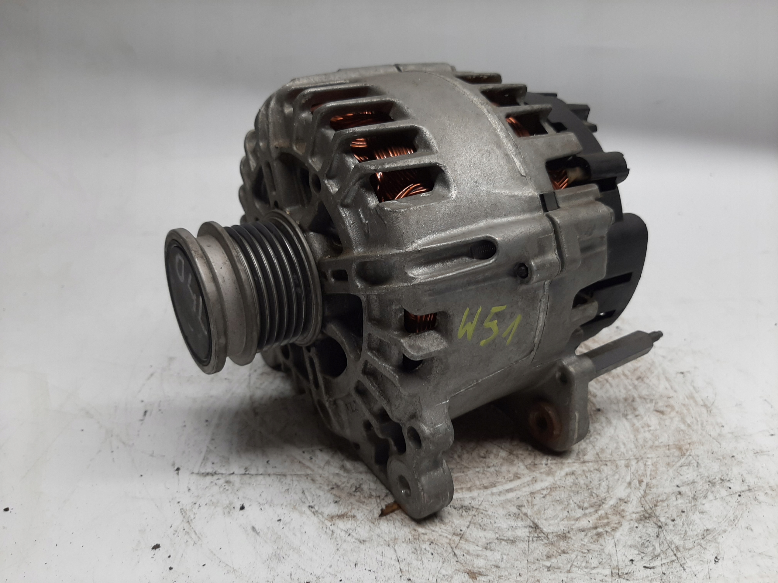 VW AUDI SKODA SEAT ALTERNATOR 180 A 04E903023M