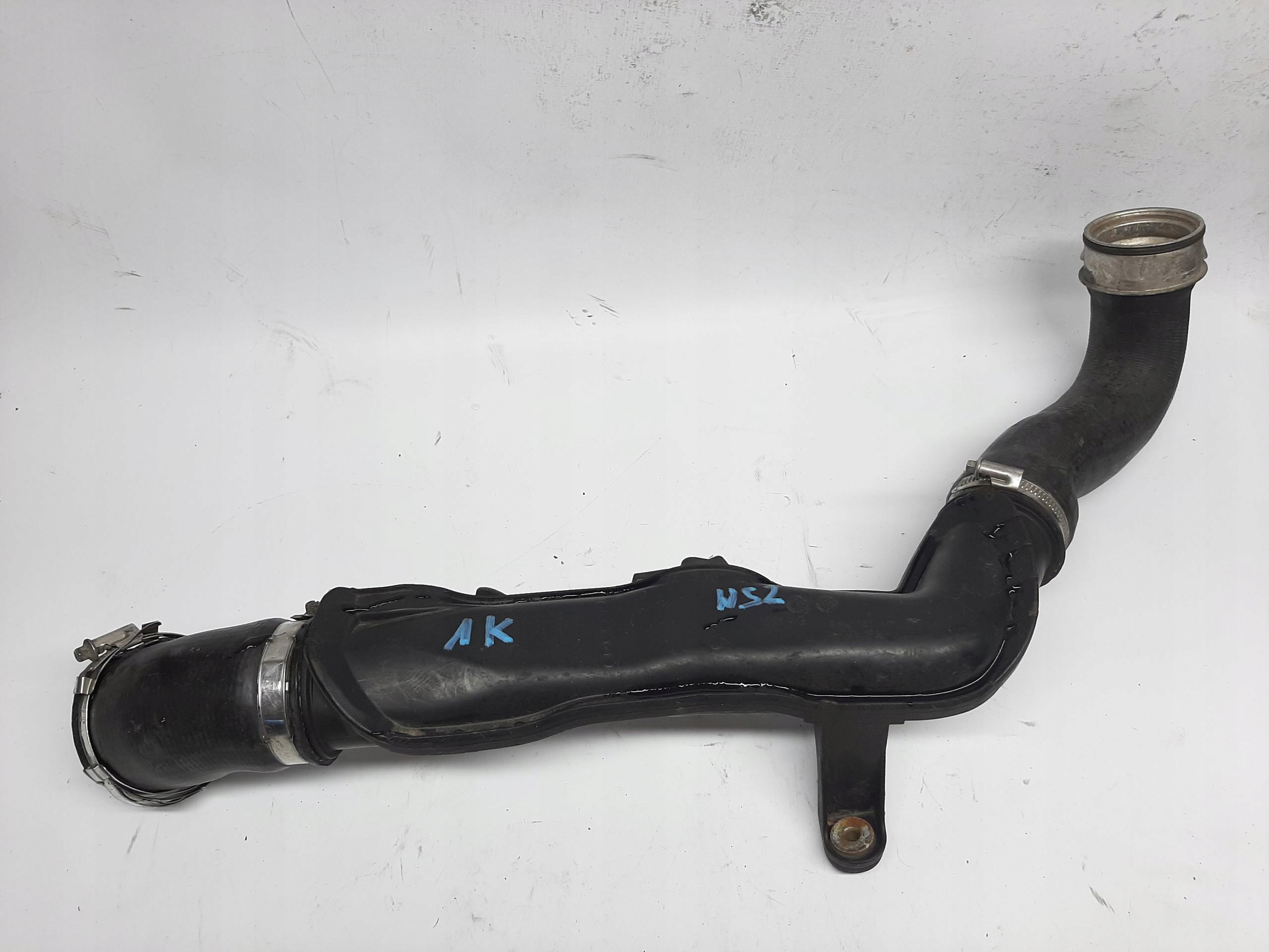 VW GOLF V A3 8P 2.0 PRZEWÓD INTERCOOLERA 1K0145762AE 1K0145762AQ 3C0145762M
