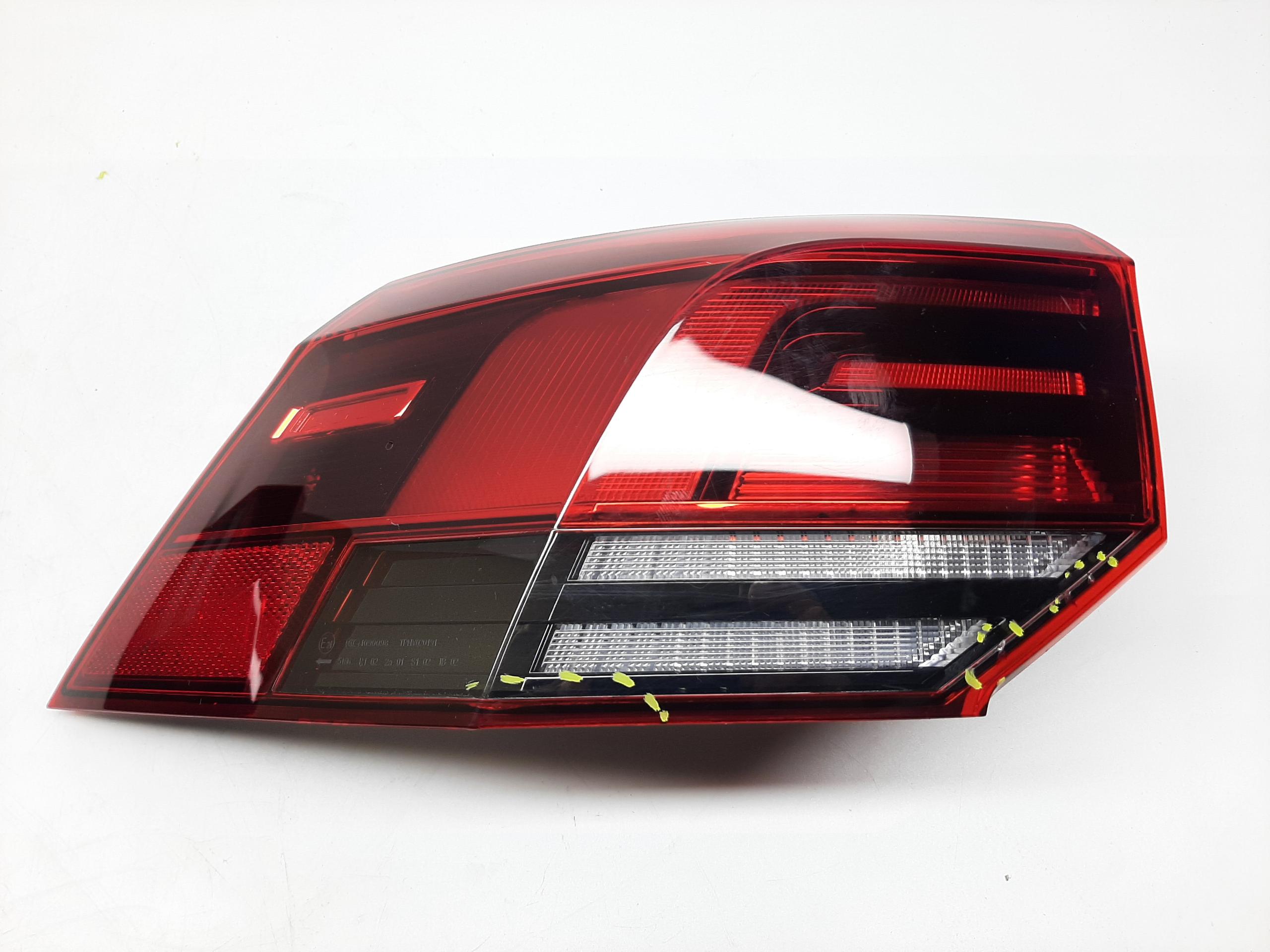 VW GOLF VIII LAMPA LEWA TYLNA TYŁ LED 5H0945095C
