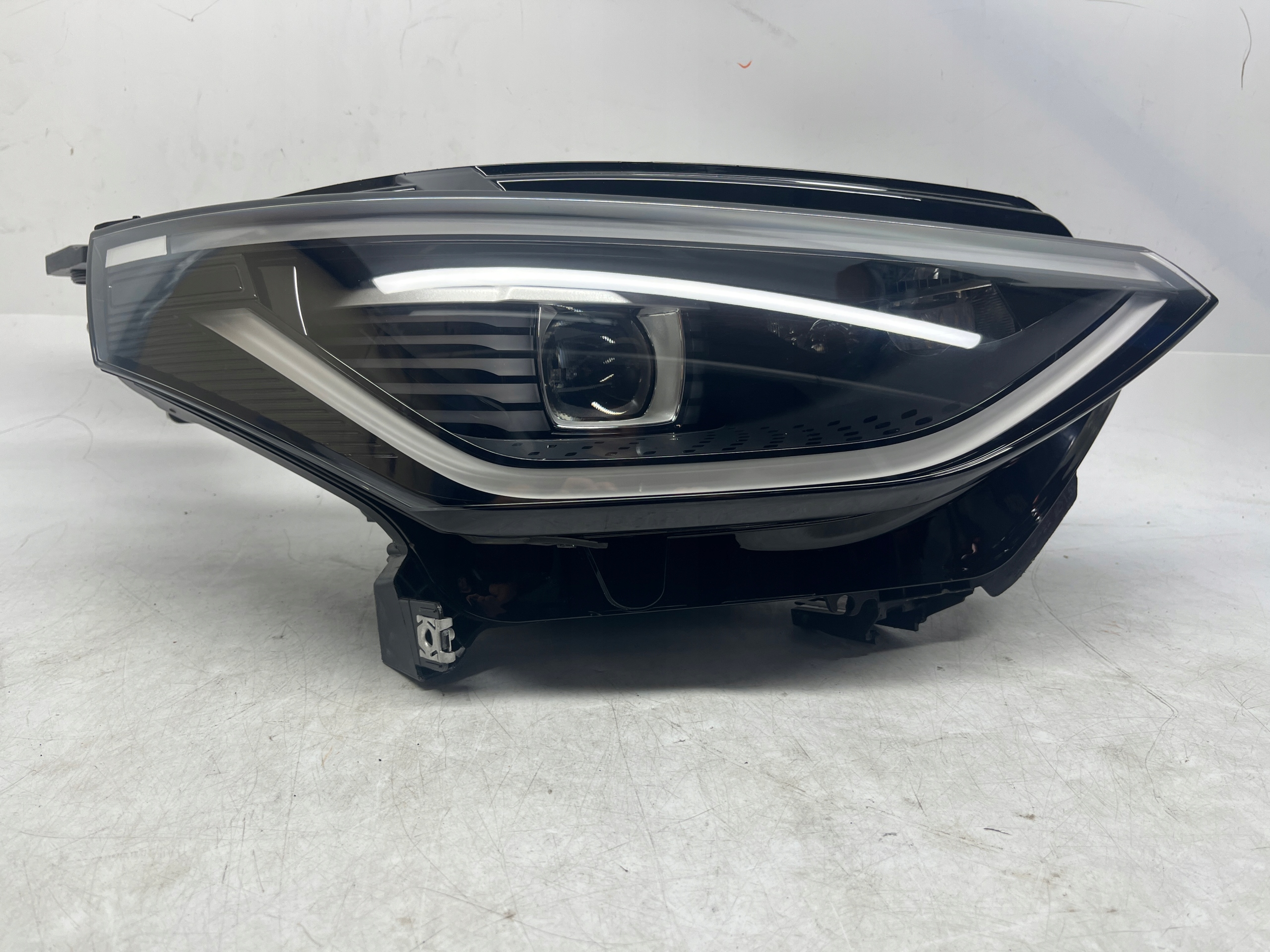 Volkswagen ID BUZZ Reflektor Prawy Lampa Przetwornice Full Led 1T3841036B