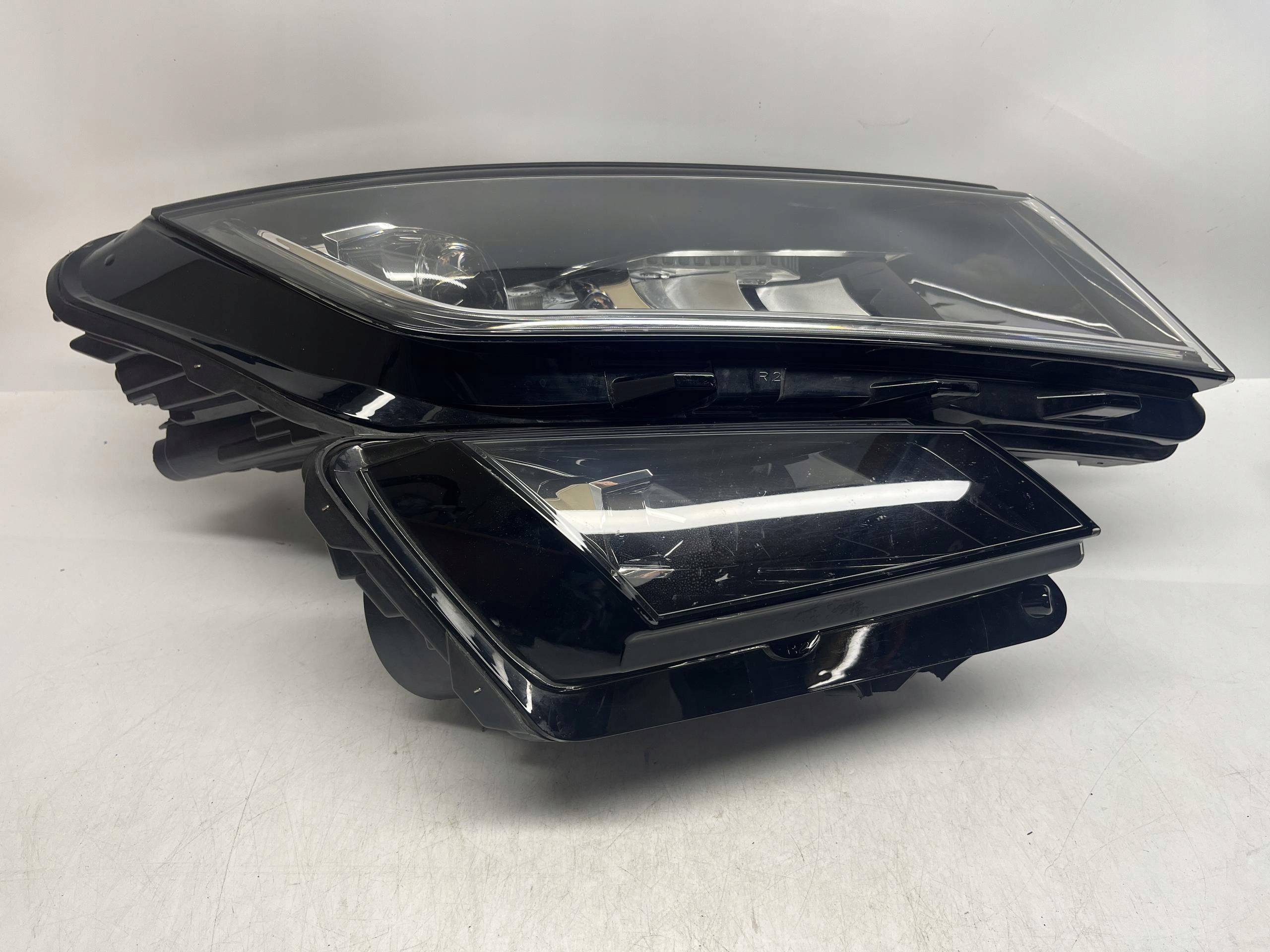 SKODA Kodiaq Reflektor Lampra Przód Prawy Led 566941016E