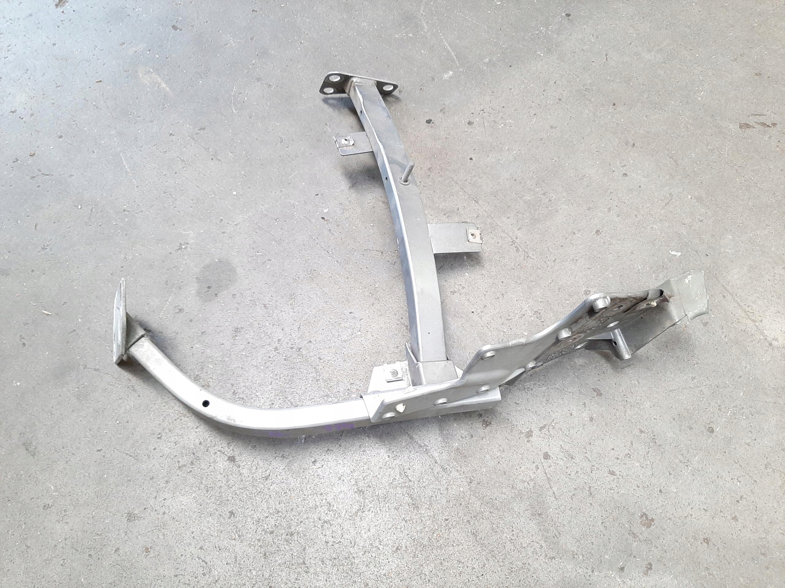 AUDI A8 D4 WSPORNIK MOCOWANIE BŁOTNIKA PRAWY PRŻÓD 4H0821234