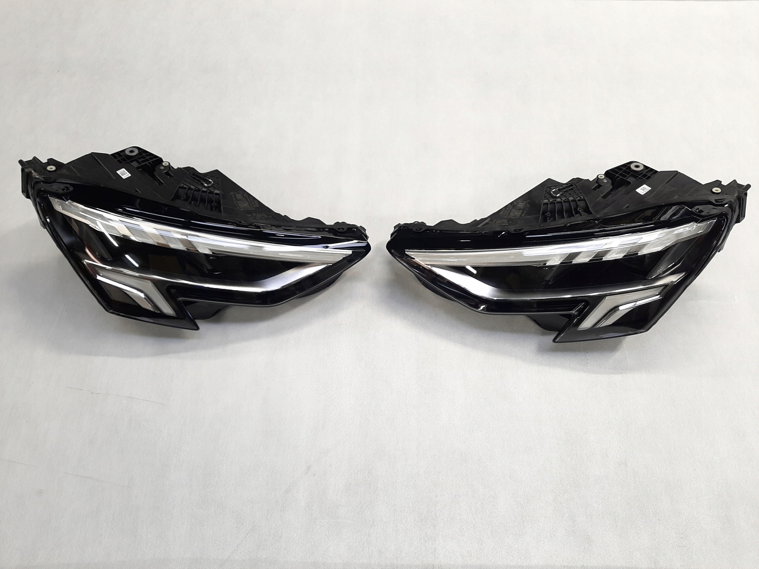 Audi A3 S3 (2022-) Lampa Reflektor Lampy Komplet 8Y0941034A 8Y0941033
