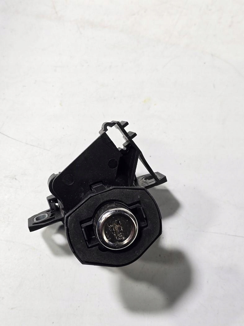 BMW E90 E91 E92 E93 WKŁADKA ZAMKA KLAPY TYŁ 7167321