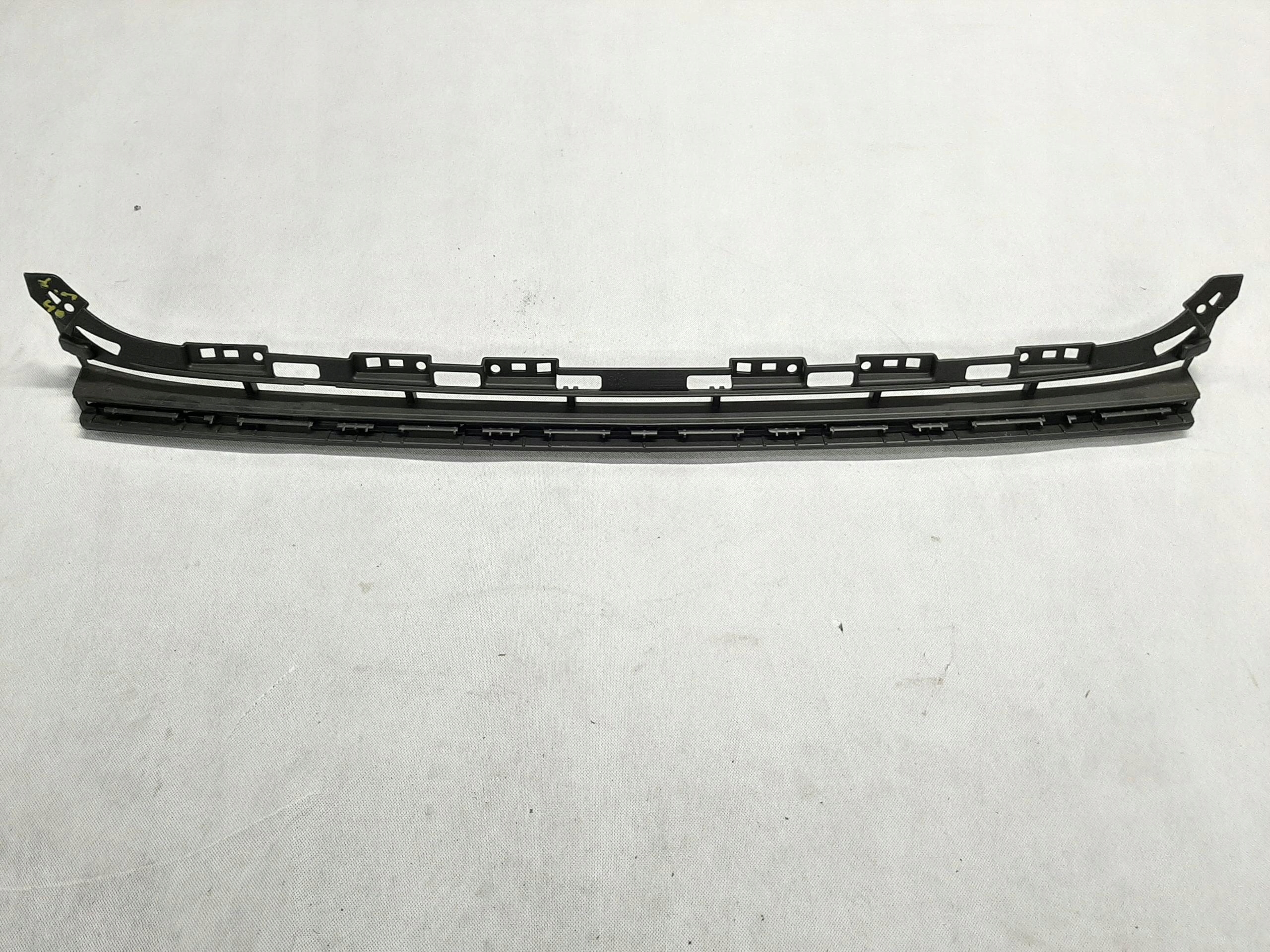 AUDI A8 D5 2017-2021 KRATKA DOLNA ZDERZAKA PRZÓD 4N0807697A