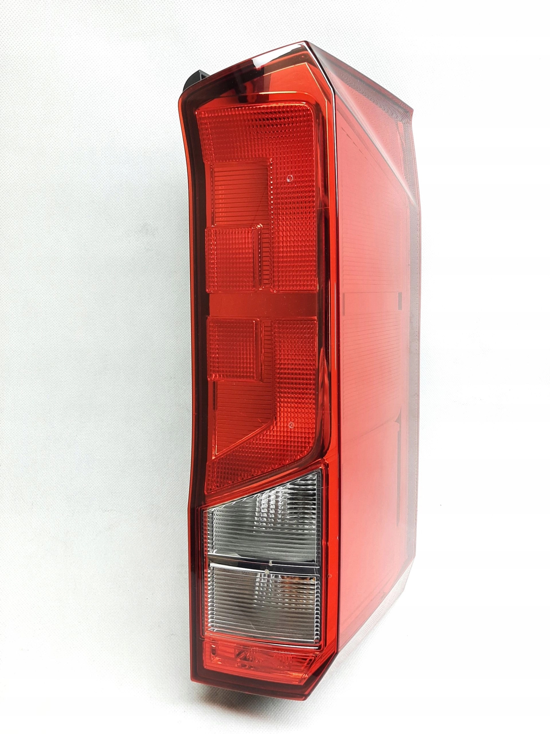 VW CRAFTER 7C0945096H LAMPA PRAWA 2017/2024 ASPOCK TYŁ oryginał