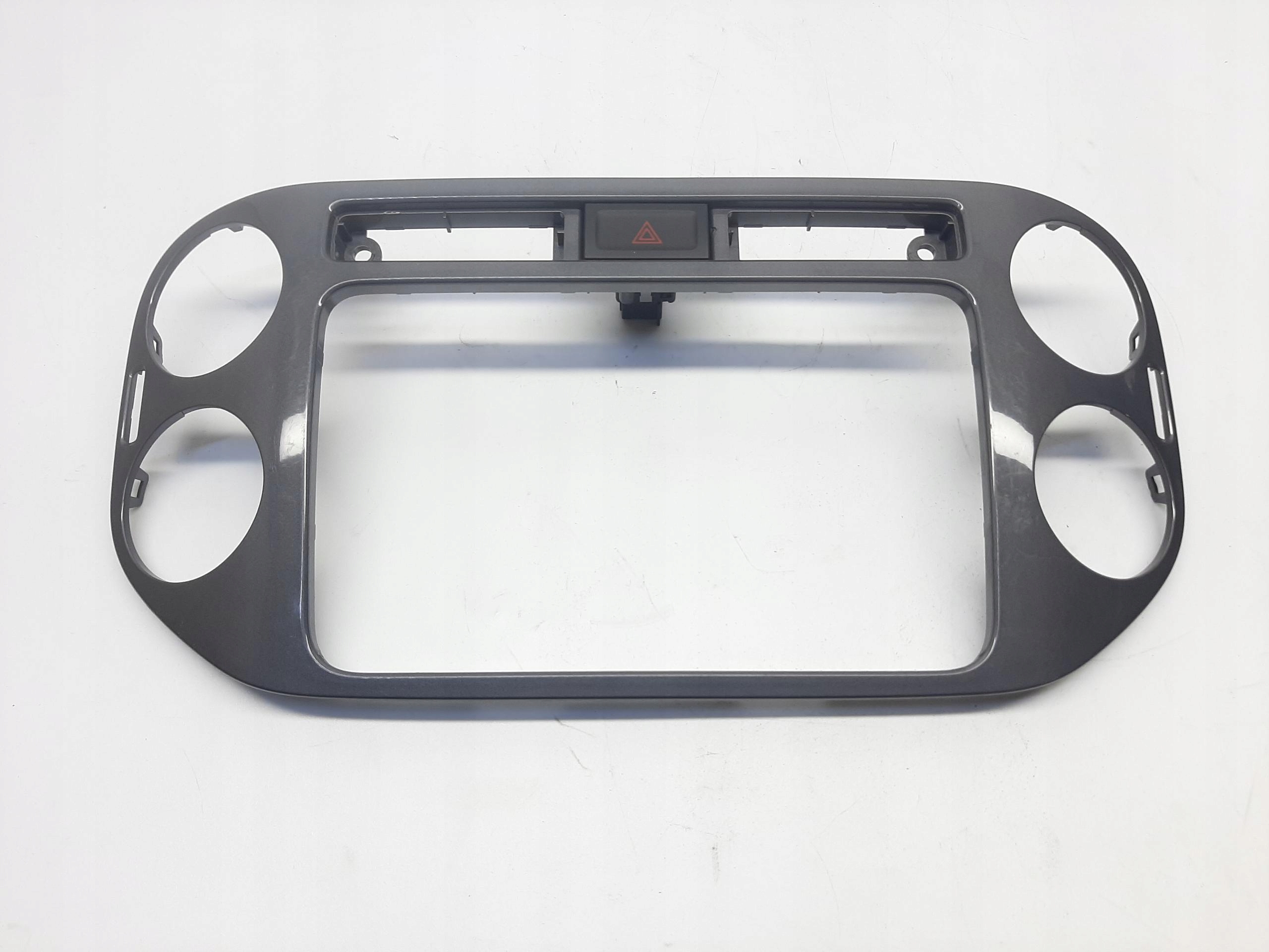 VW VOLKSWAGEN TIGUAN I ŚRODKOWA KONSOLA DEKOR DESKI ROZDZIELCZEJ 5N0858071