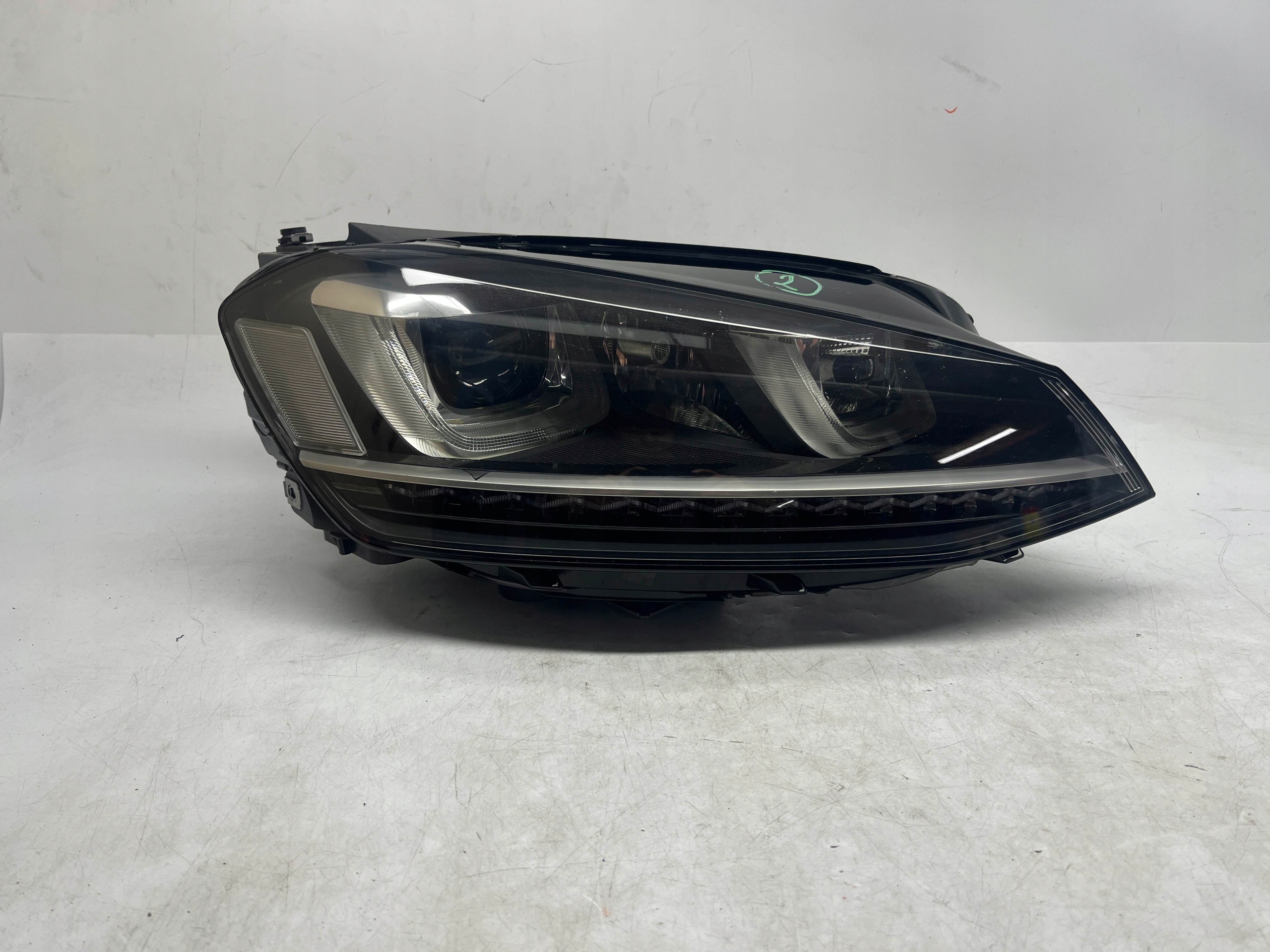 VOLKSWAGEN GOLF VII REFLEKTOR PRZÓD PRAWY Przetwornice XENON LED 5G1941034B
