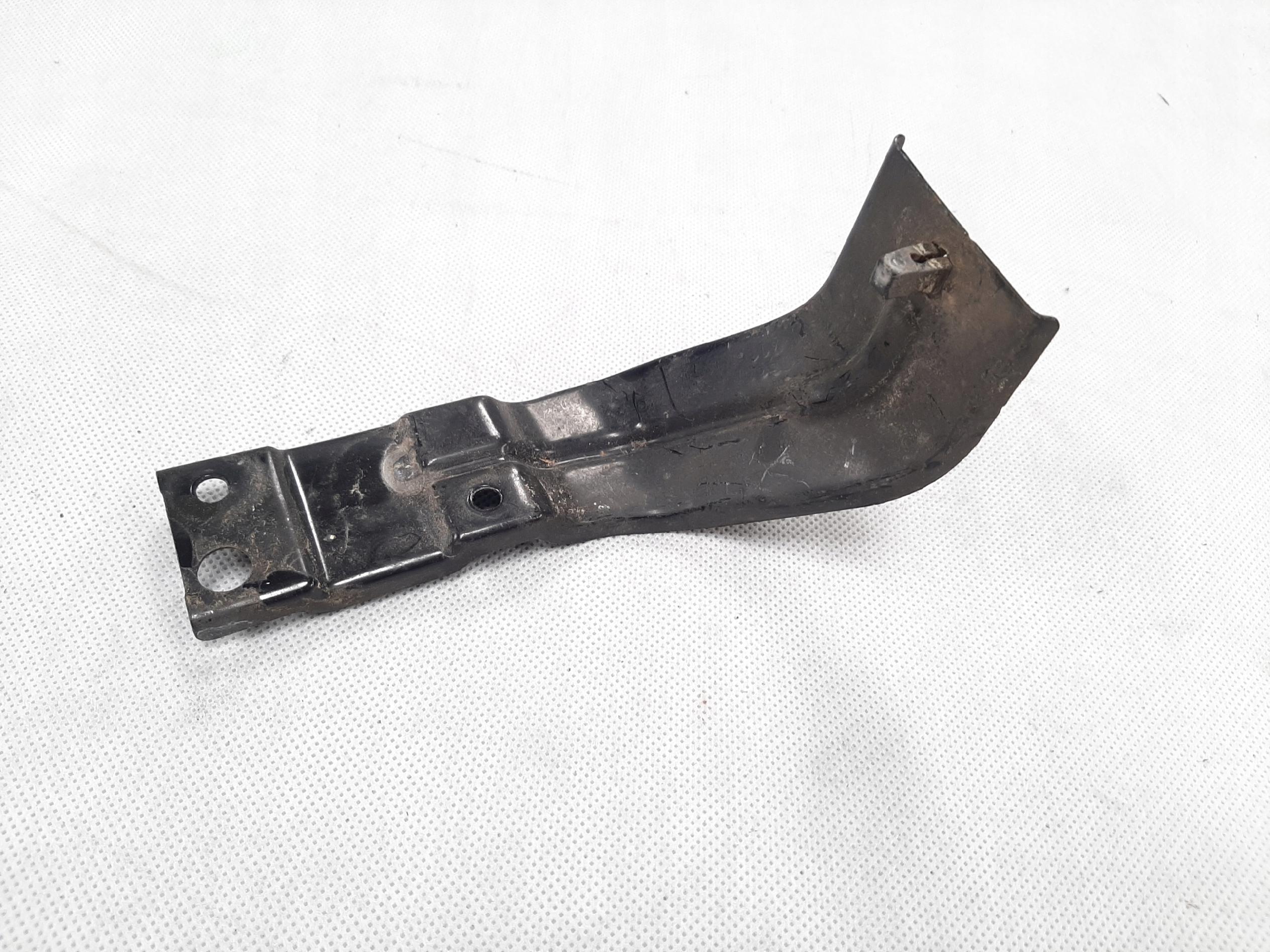 SEAT ATECA 2016- WSPORNIK MOCOWANIE ZDERZAKA PRAWY TYŁ 575807126A