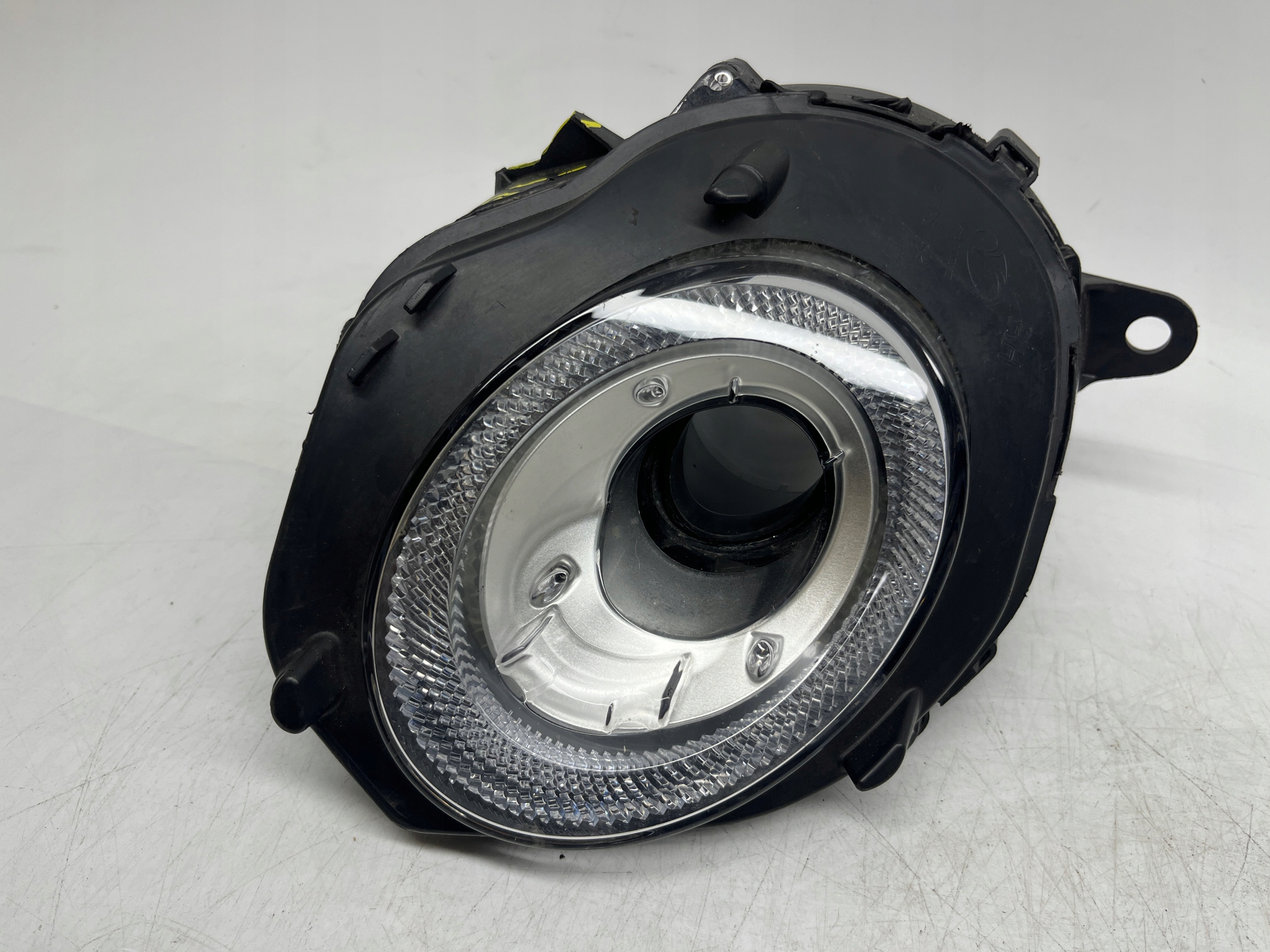 BENTLEY BENTAYGA LAMPA PRAWA KIERUNKOWSKAZ DRL HALOGEN LED SAE 36A953042A