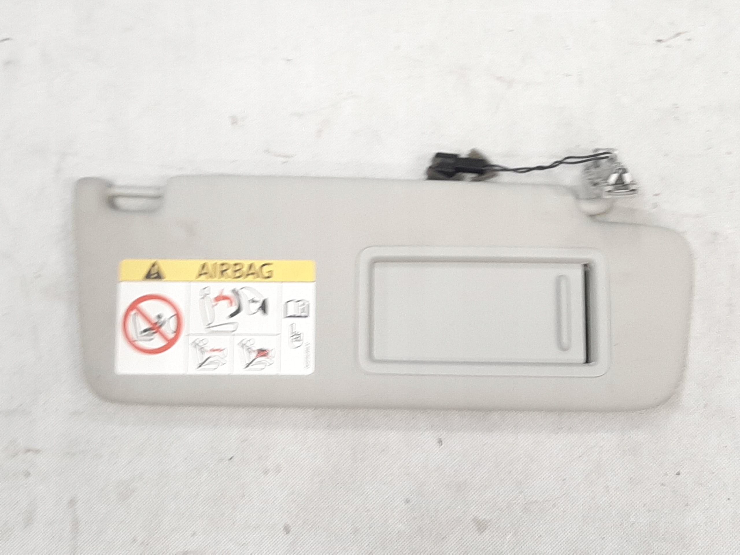 VW GOLF SPORTSVAN SŁONECZNIK OSŁONA PRAWA 5G0857552CJ
