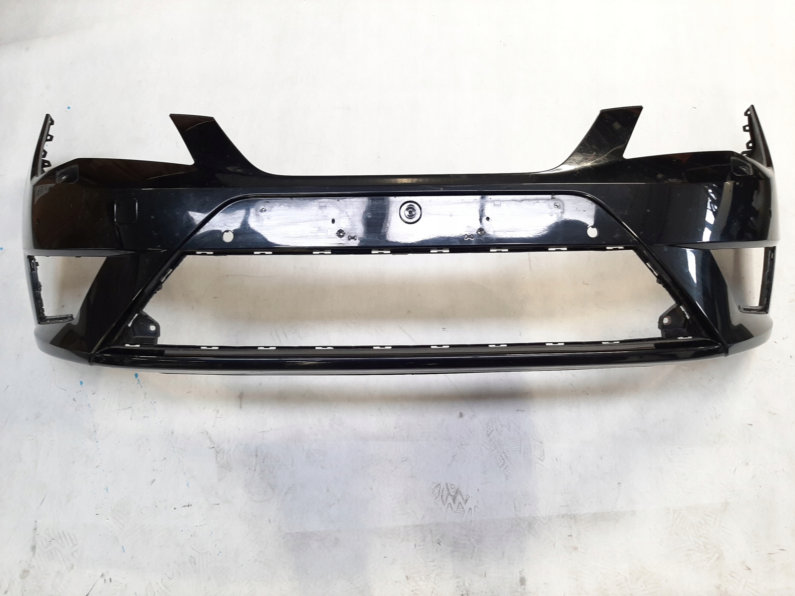 SEAT LEON III 5F ZDERZAK PRZÓD PRZEDNI 5F0807221M