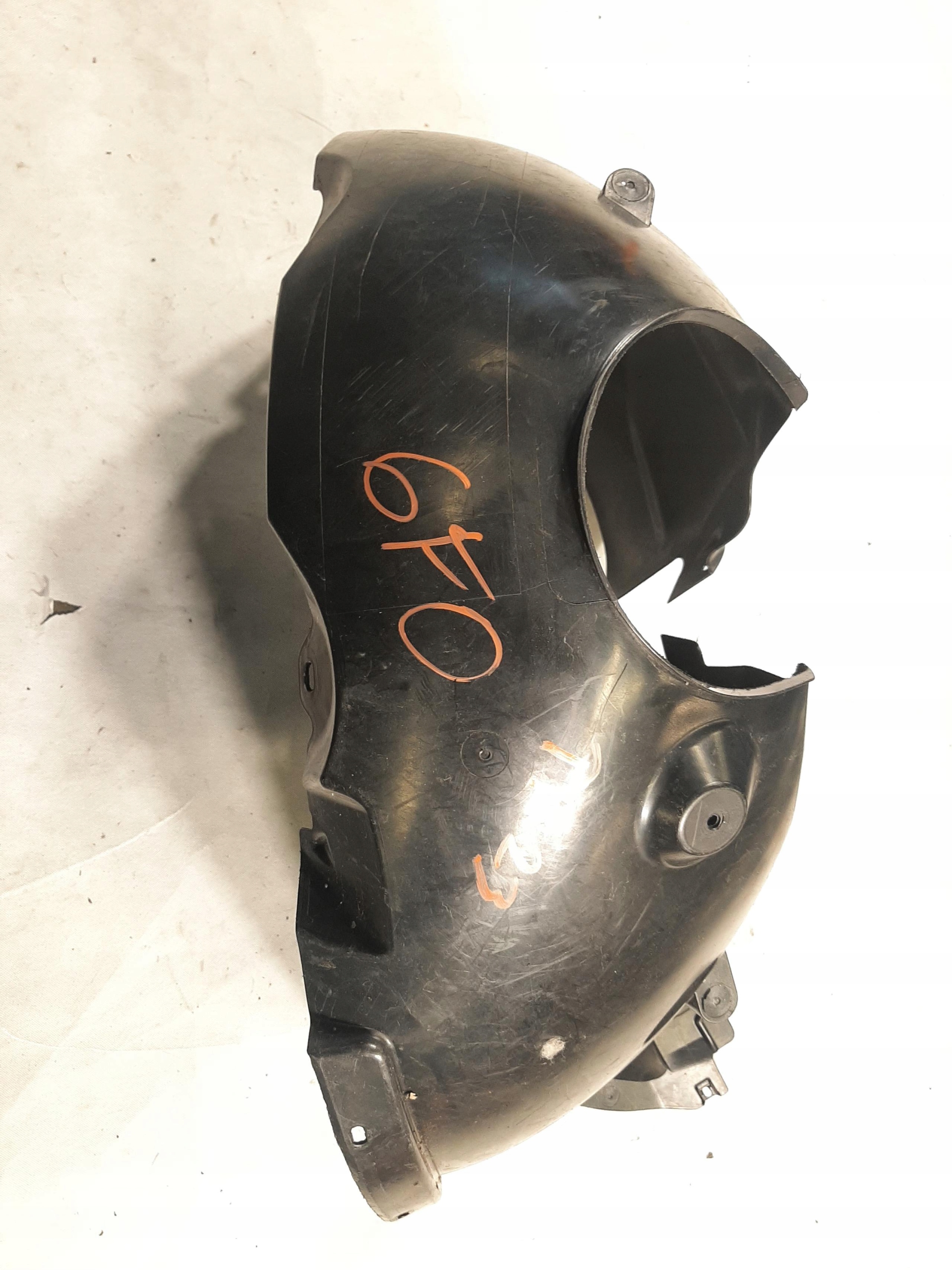 SEAT IBIZA V NADKOLE OSŁONA PRZECIWBŁOTNA PRAWY PRZÓD 6F0805912