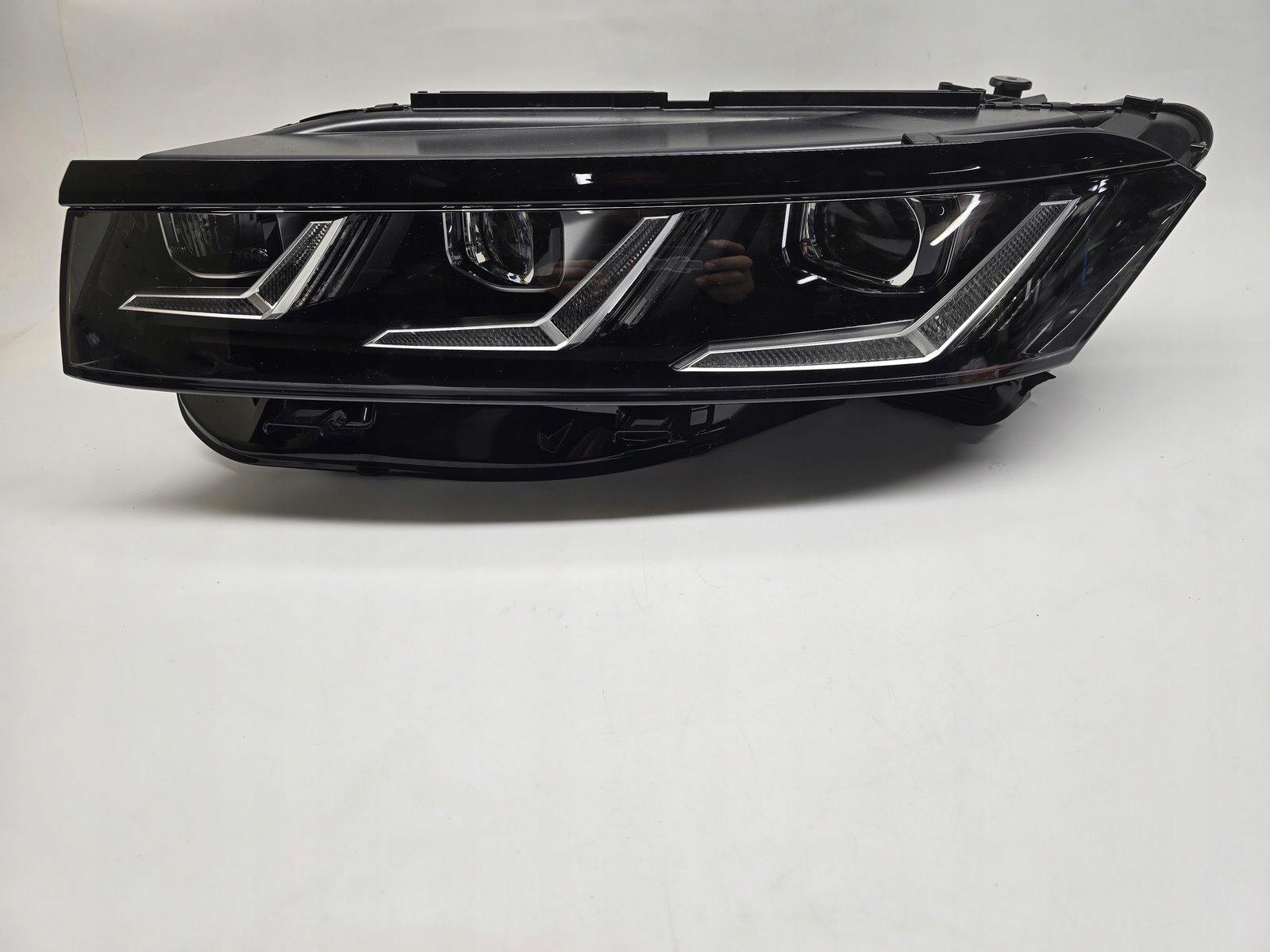 VW TOUAREG III LAMPA LEWY PRZÓD FULL LED IQ.LIGHT 761941081AB reflektor