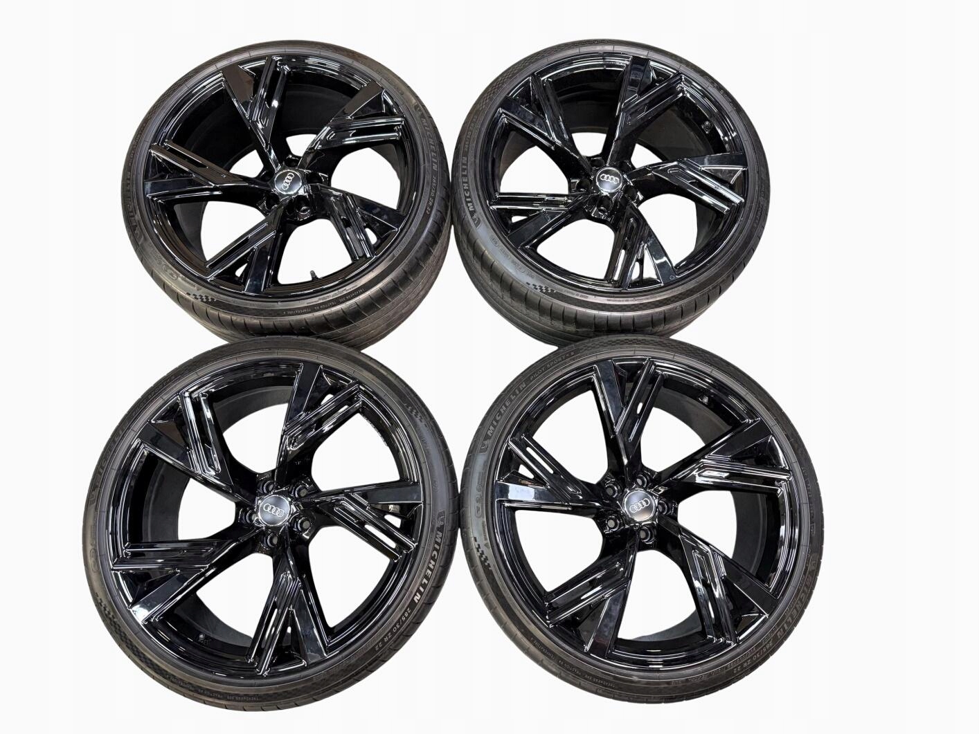 AUDI RS6 RS7 C7 FELGI ALUMINIOWE OPONY R22 10.5J ET19 5x112 4K0601025BL
