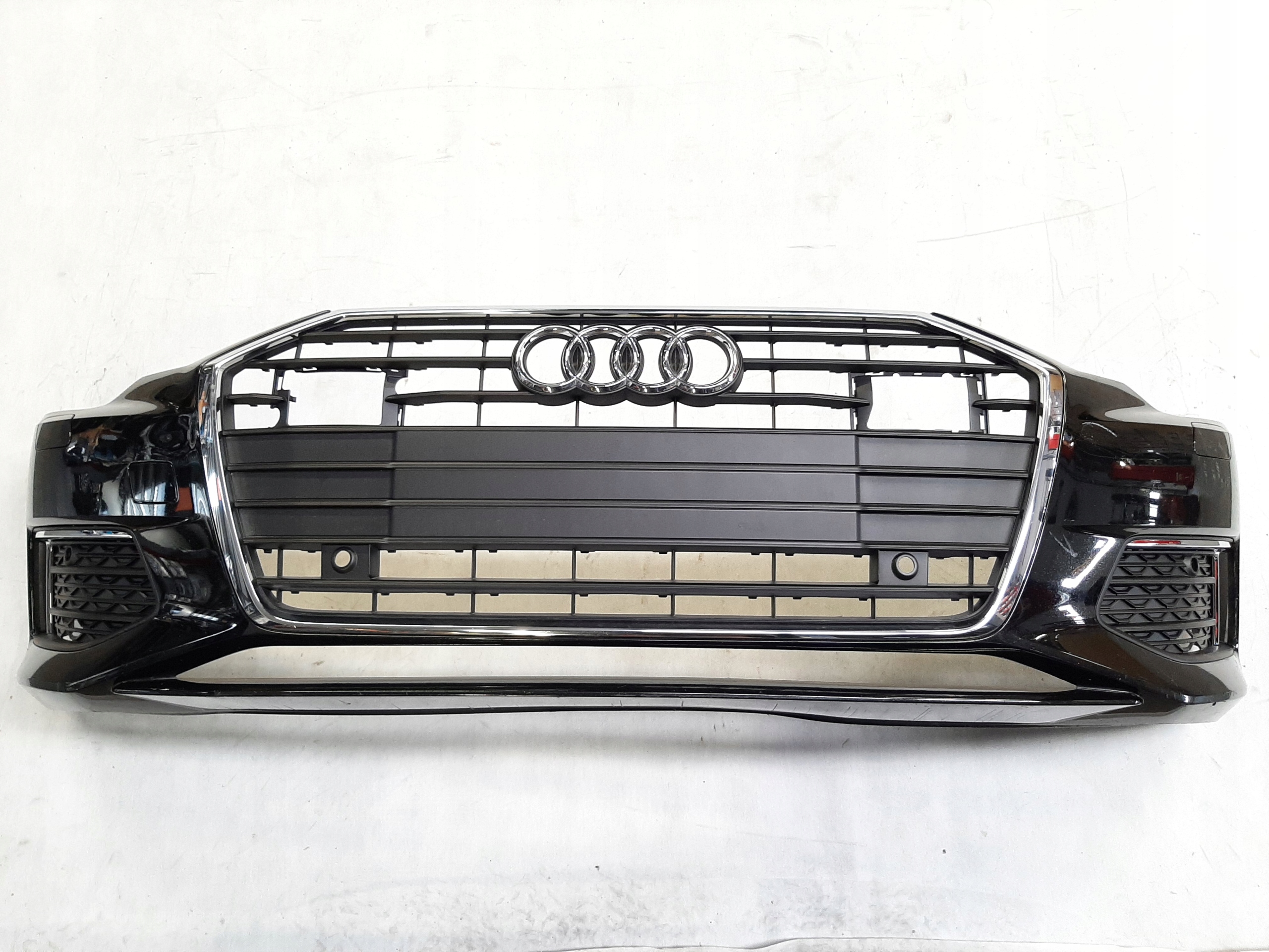 AUDI A6 C8 ZDERZAK PRZEDNI 4K0807437