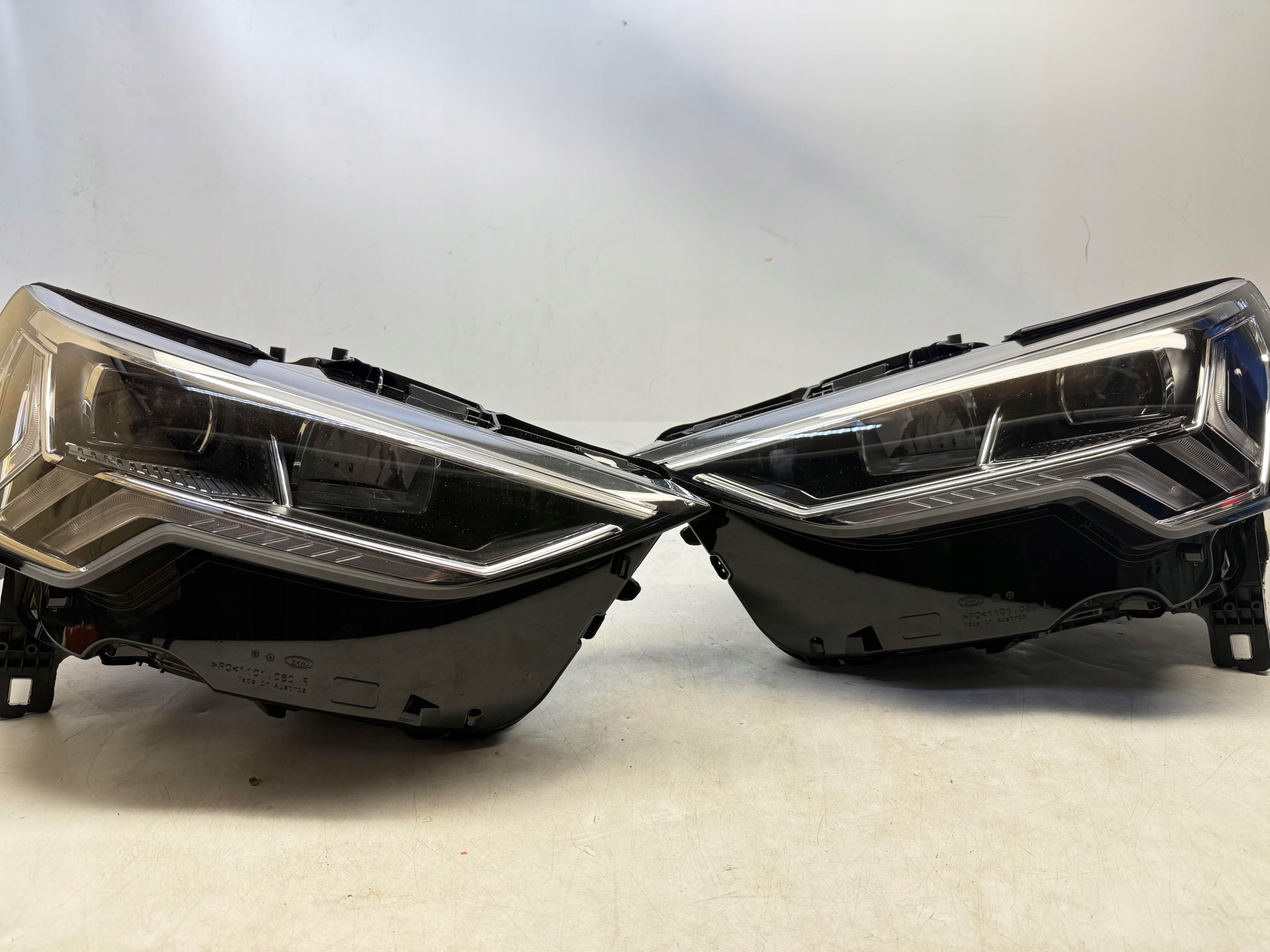 AUDI Q3 83A REFLEKTORY PRZÓD PRZEDNIE PRAWY LEWY LED 83A941033 83A941034