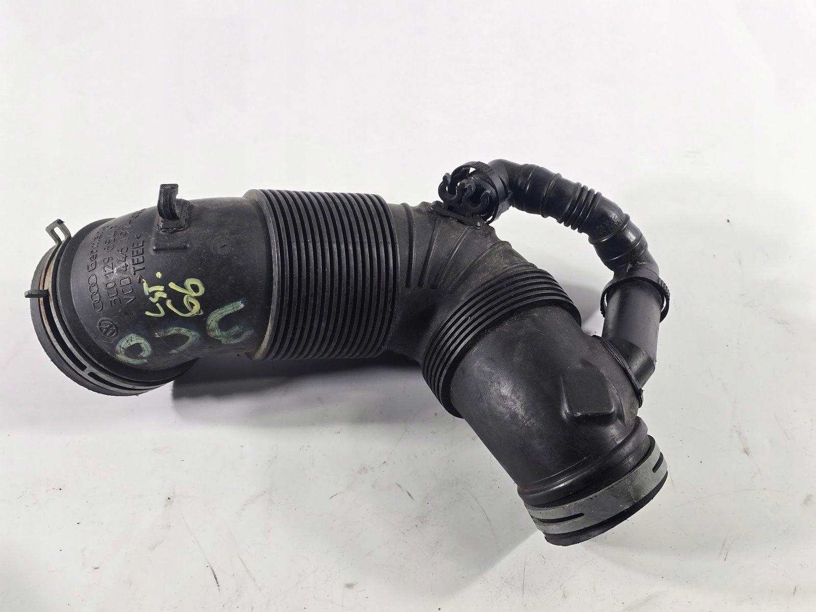 VW GOLF VI PASSAT B6 B7 AUDI A3 8P 2.0 TDI RURA DOLOT POWIETRZA 3C0129654P
