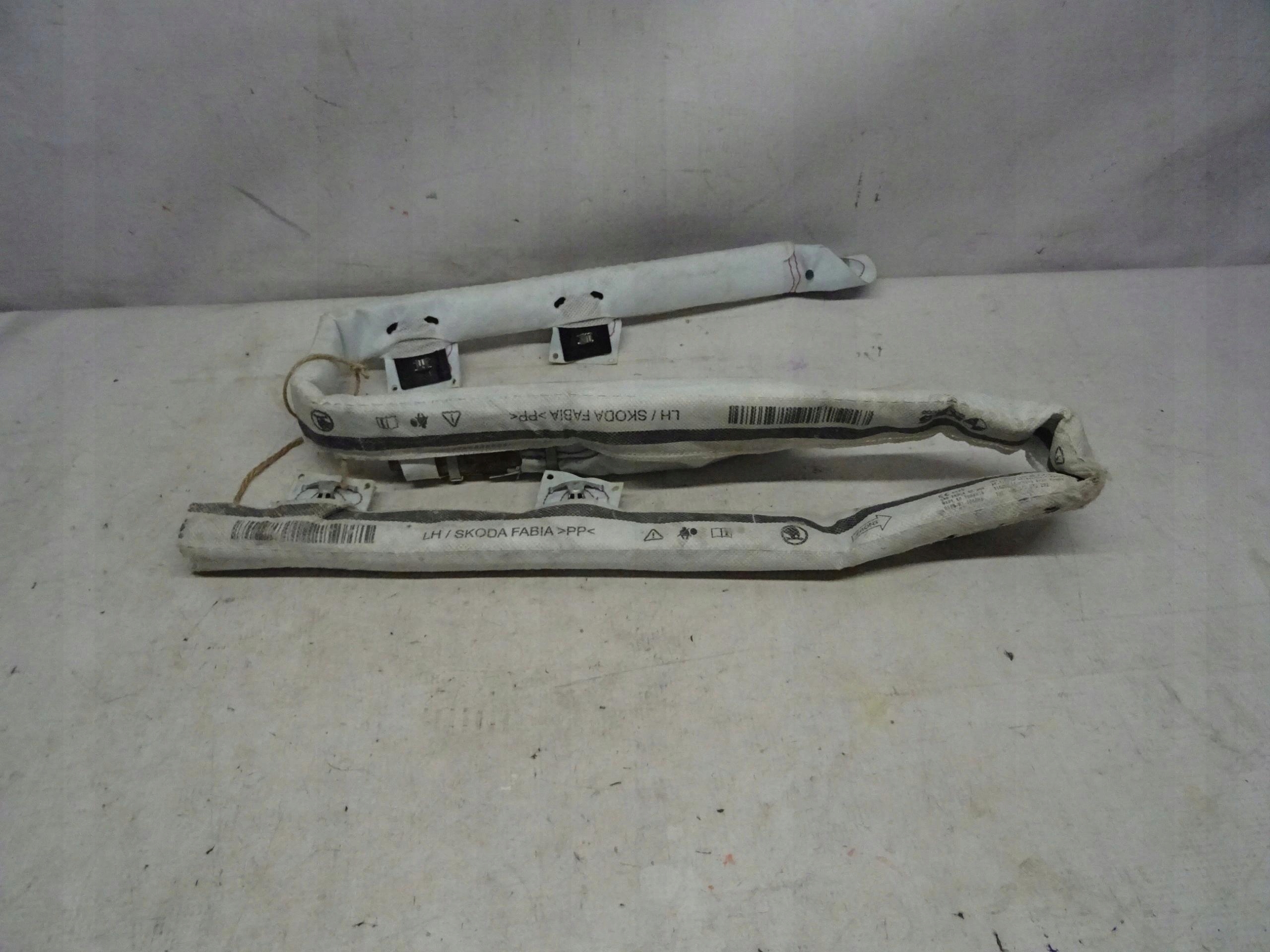 SKODA FABIA III KURTYNA DACHOWA LEWA 6V0880741B