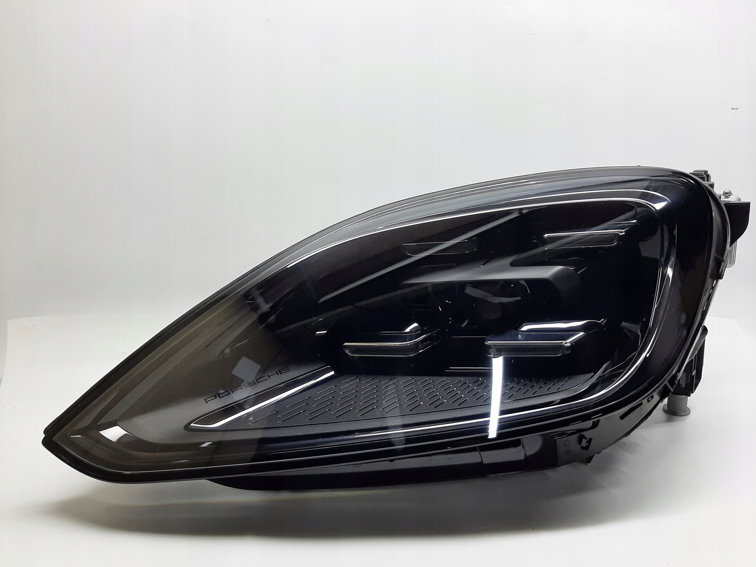 Porsche Cayenne E3 Reflektor Lampa LEWA 9Y0941081H