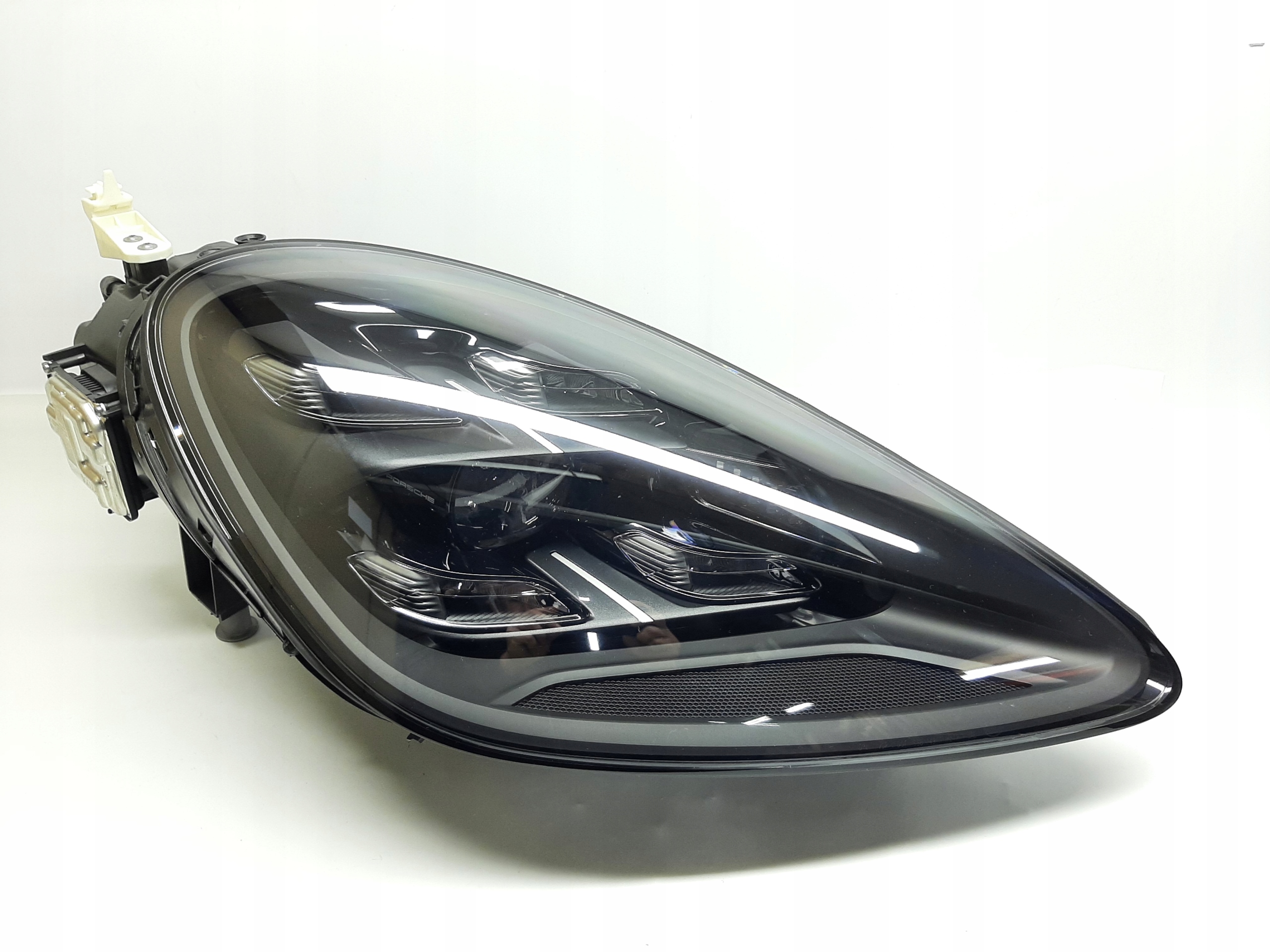 Porsche Cayenne E3 Reflektor Lampa PRAWA 9Y0941104C