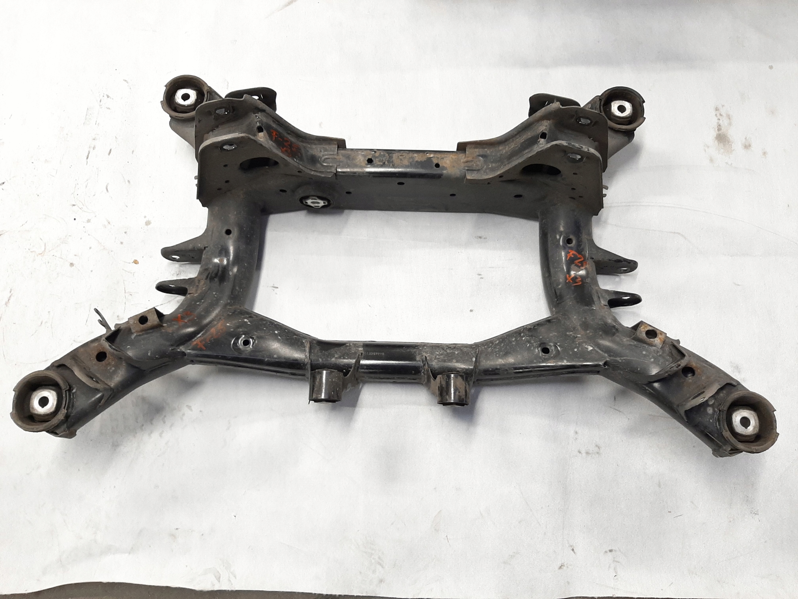 BMW X3 F25 2.0i 10-14r PRZEDNIE PRZÓD SANKI KOŁYSKA ZAWIESZENIA 664484711