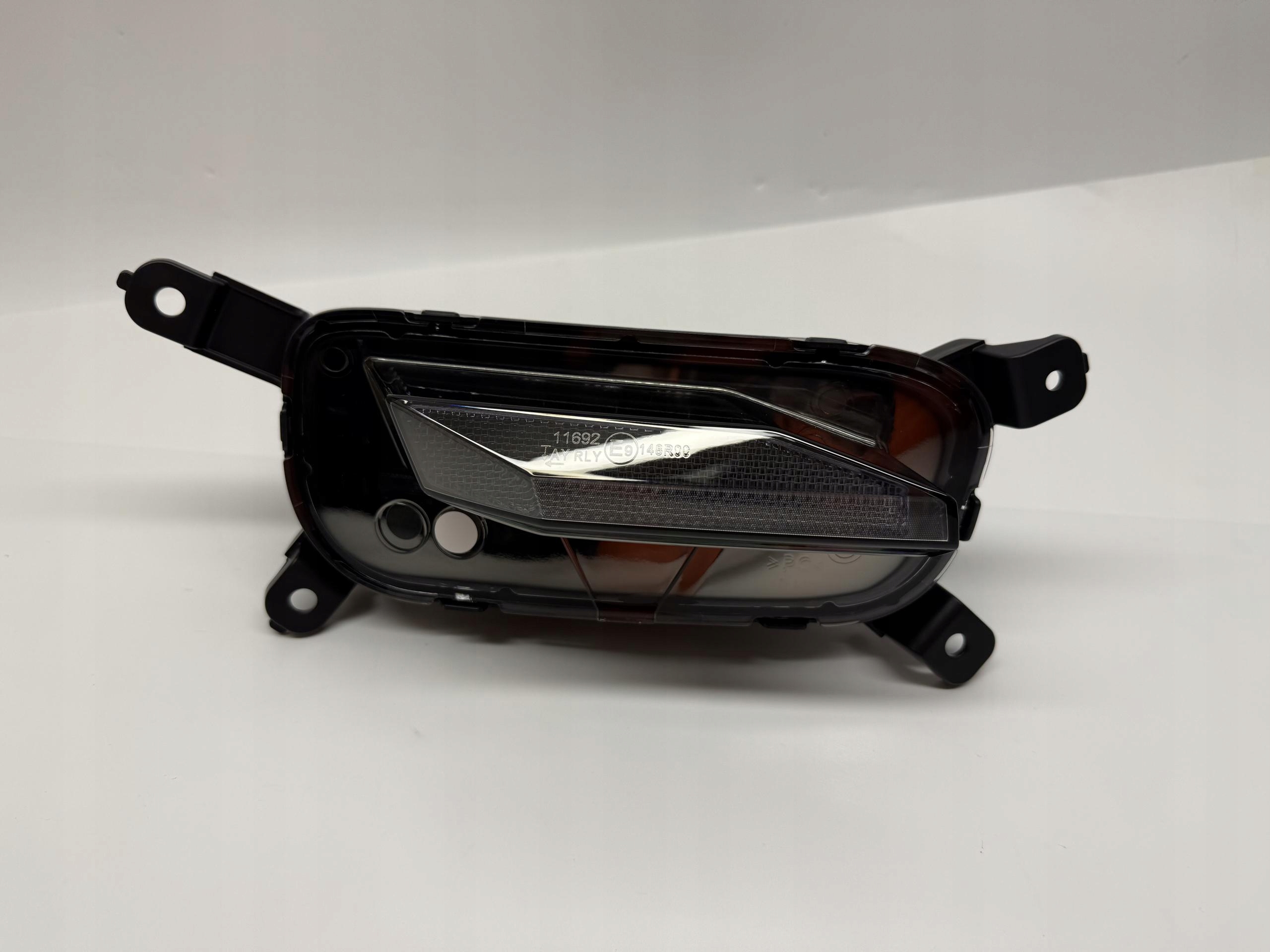 HYUNDAI TUCSON IV LIFT HALOGEN DRL DO JAZDY DZIENNEJ PRAWY 92208N7650 N56R