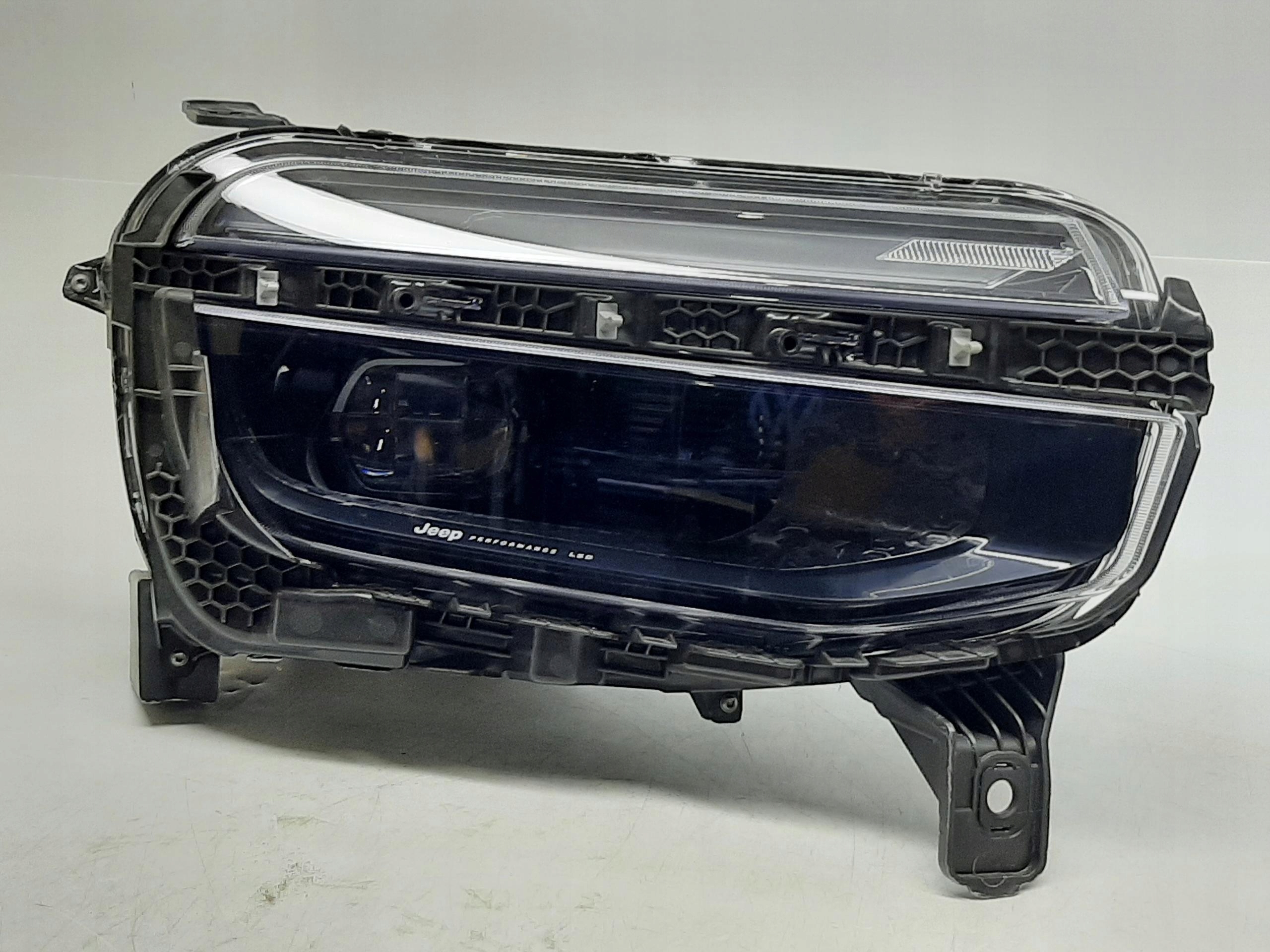 JEEP AVENGER REFLEKTOR LAMPA PRAWY PRAWA PRZÓD PRZEDNIA LED 52218717